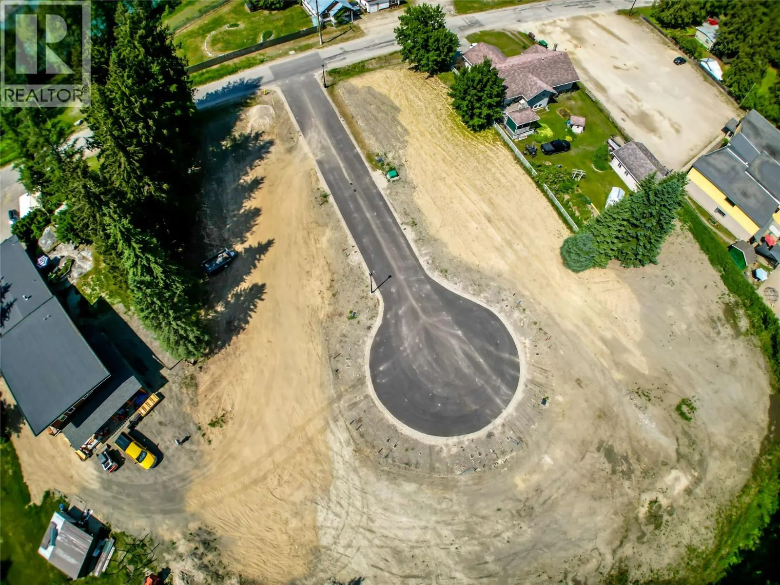 10-1445 Illecillewaet Road Lot# SL 5