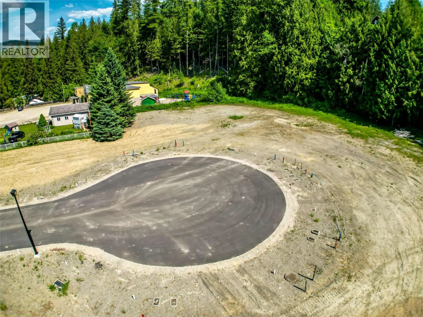10-1445 Illecillewaet Road Lot# SL 5
