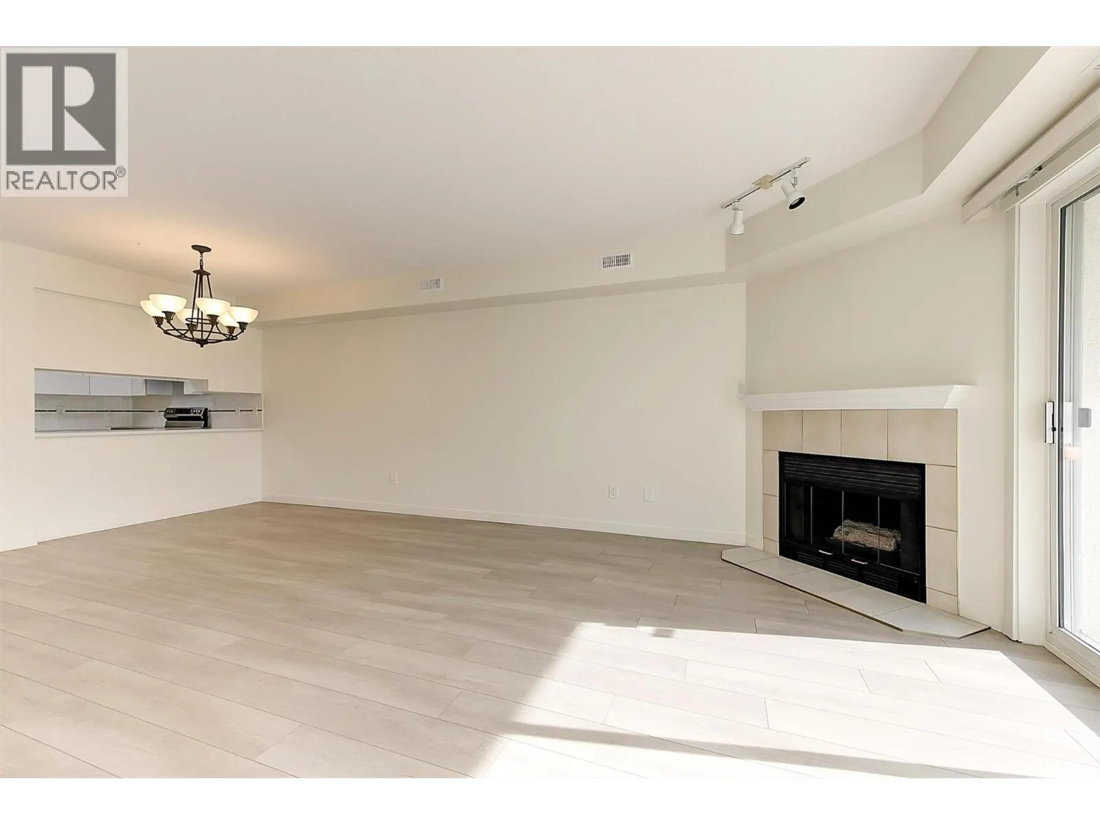 2370 Stillingfleet Road Unit# 119