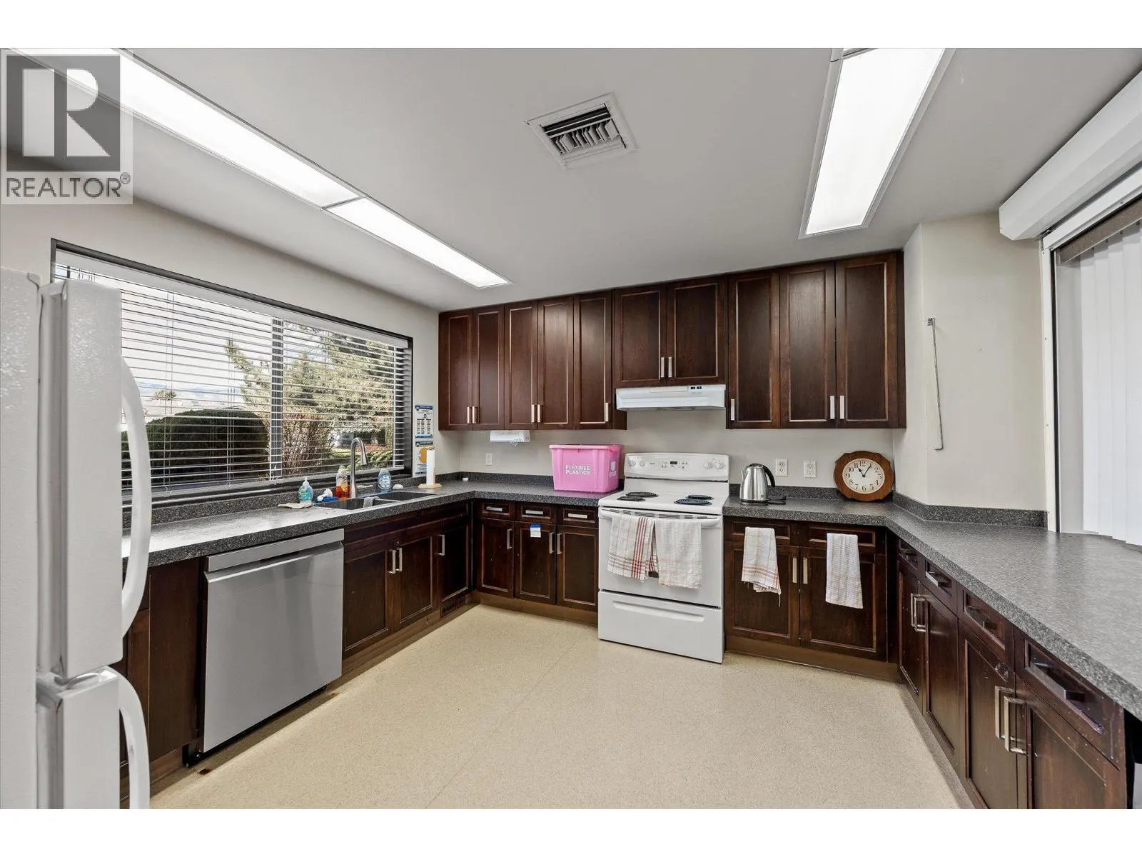1255 Raymer Avenue Unit# 493