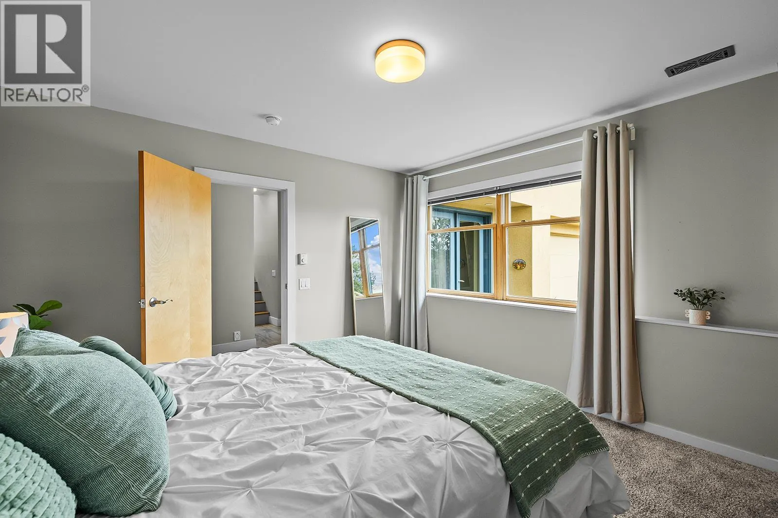 837 Mount Royal Drive