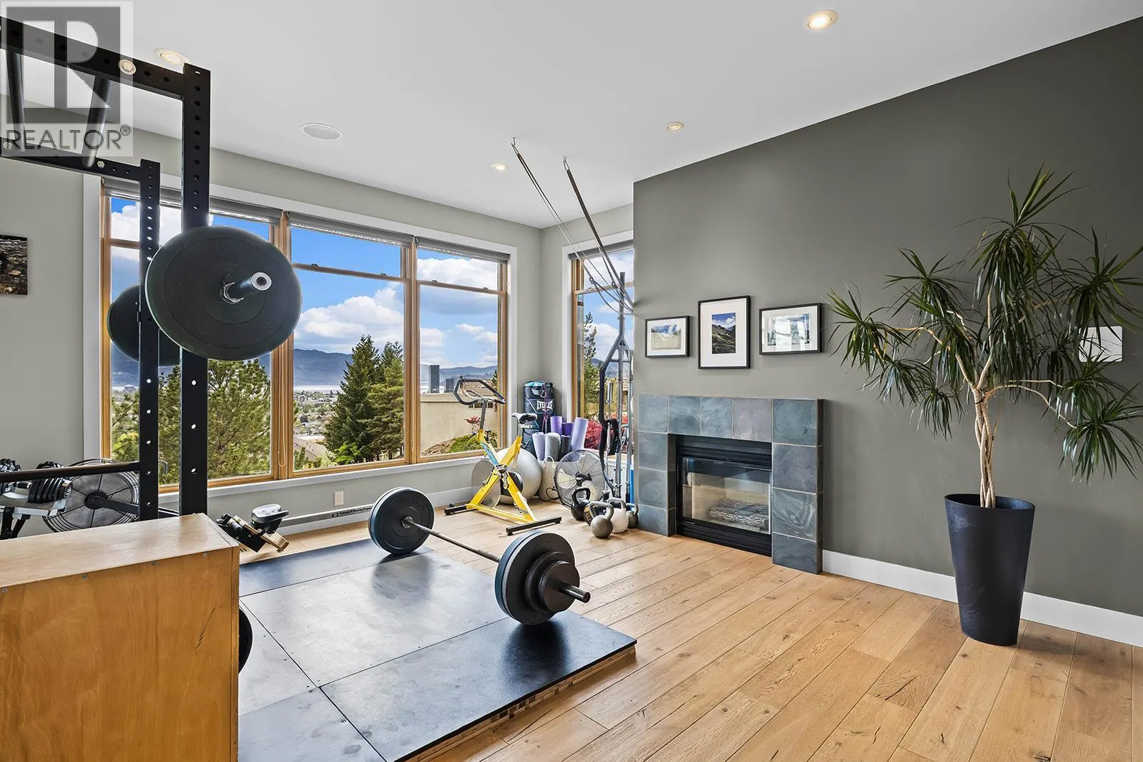 837 Mount Royal Drive