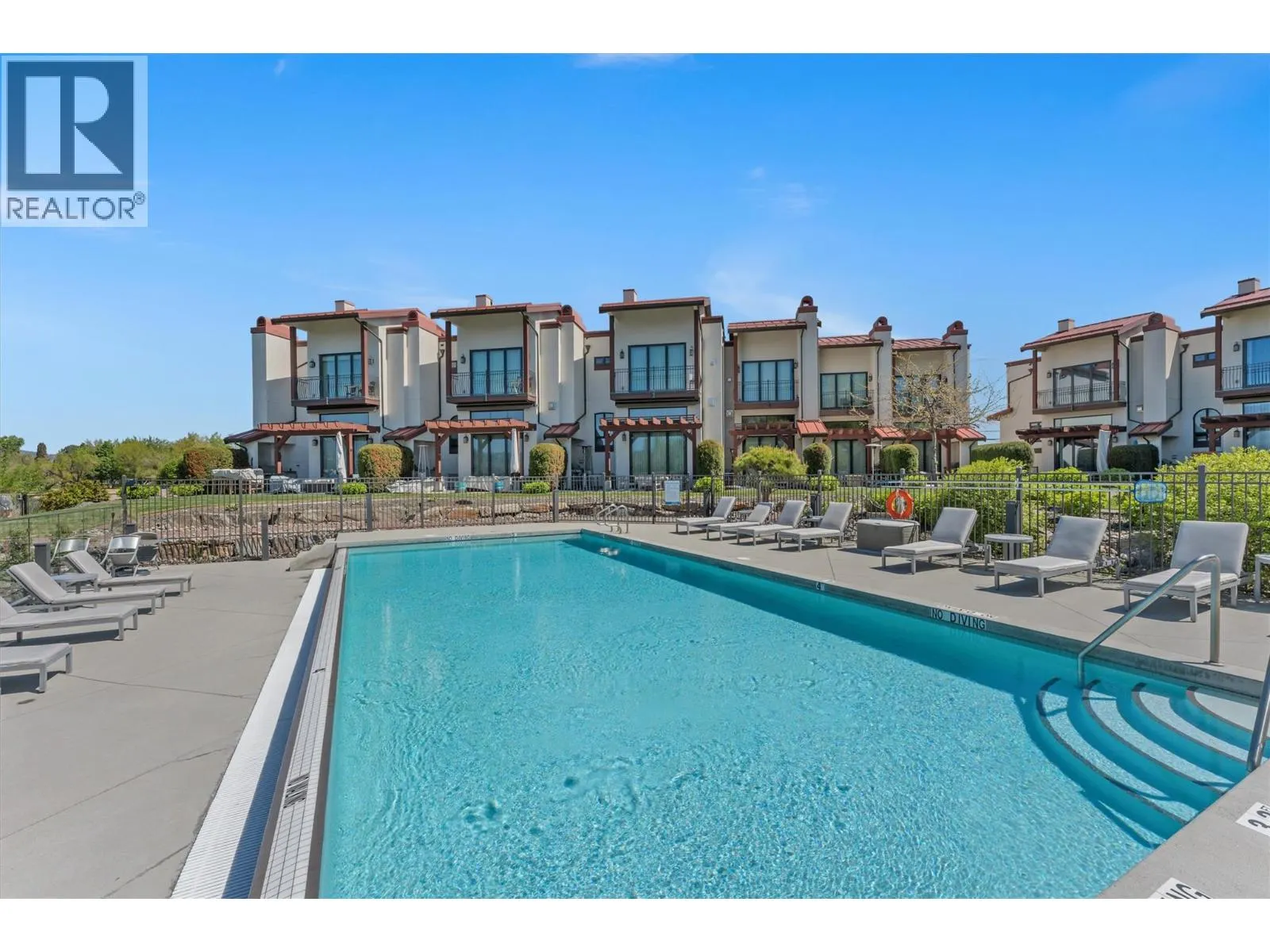 3756 Lakeshore Road Unit# 18