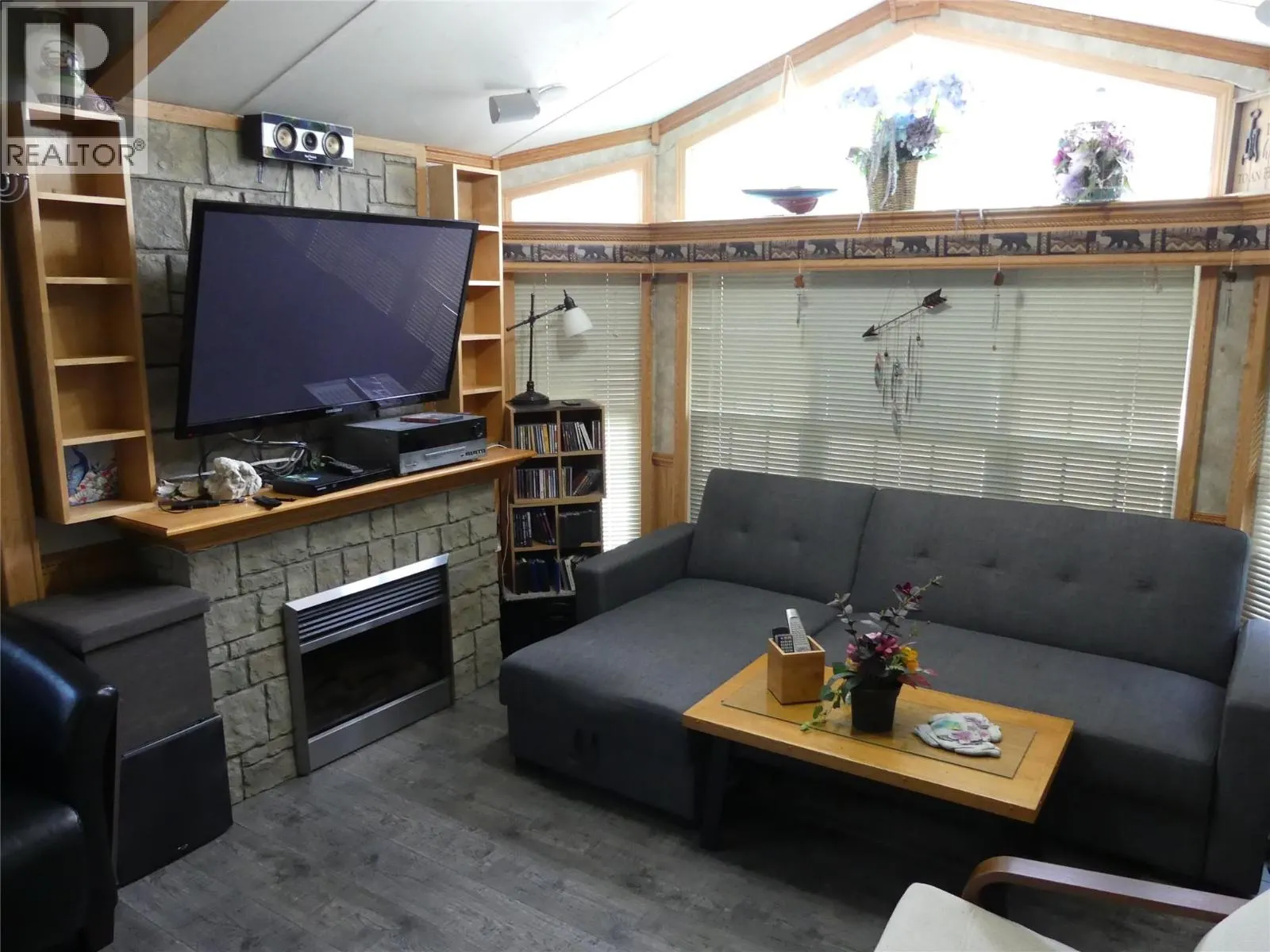 2633 SQUILAX-ANGLEMONT Road Unit# 3