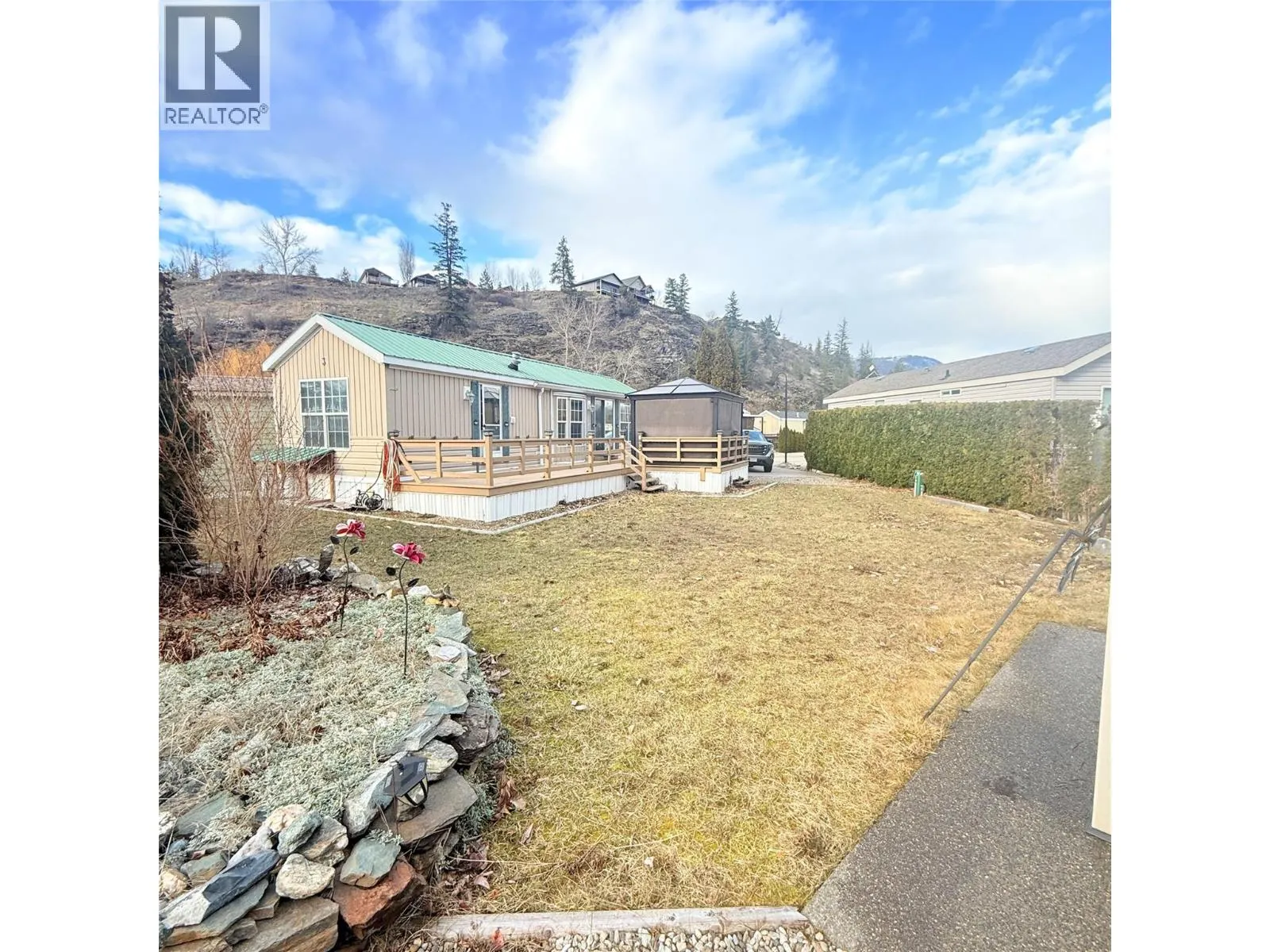 2633 SQUILAX-ANGLEMONT Road Unit# 3