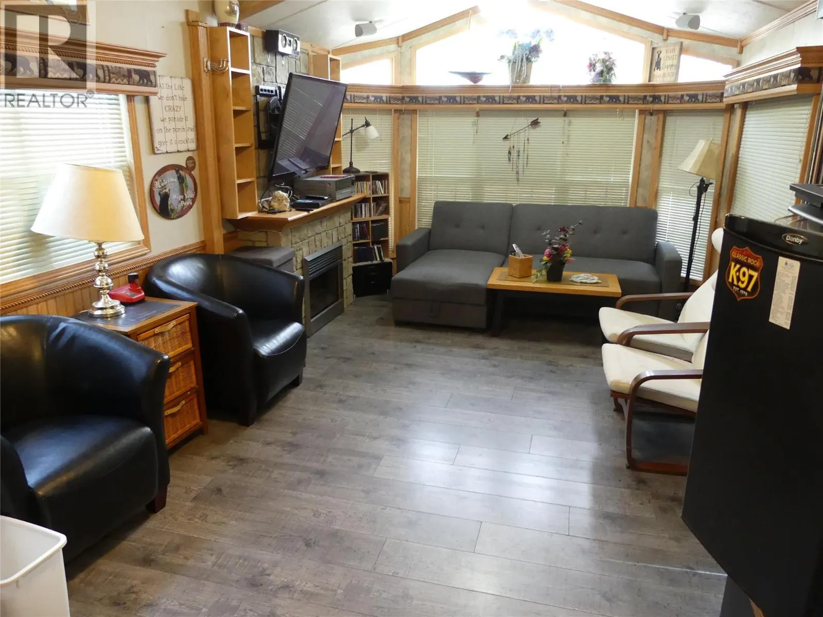 2633 SQUILAX-ANGLEMONT Road Unit# 3