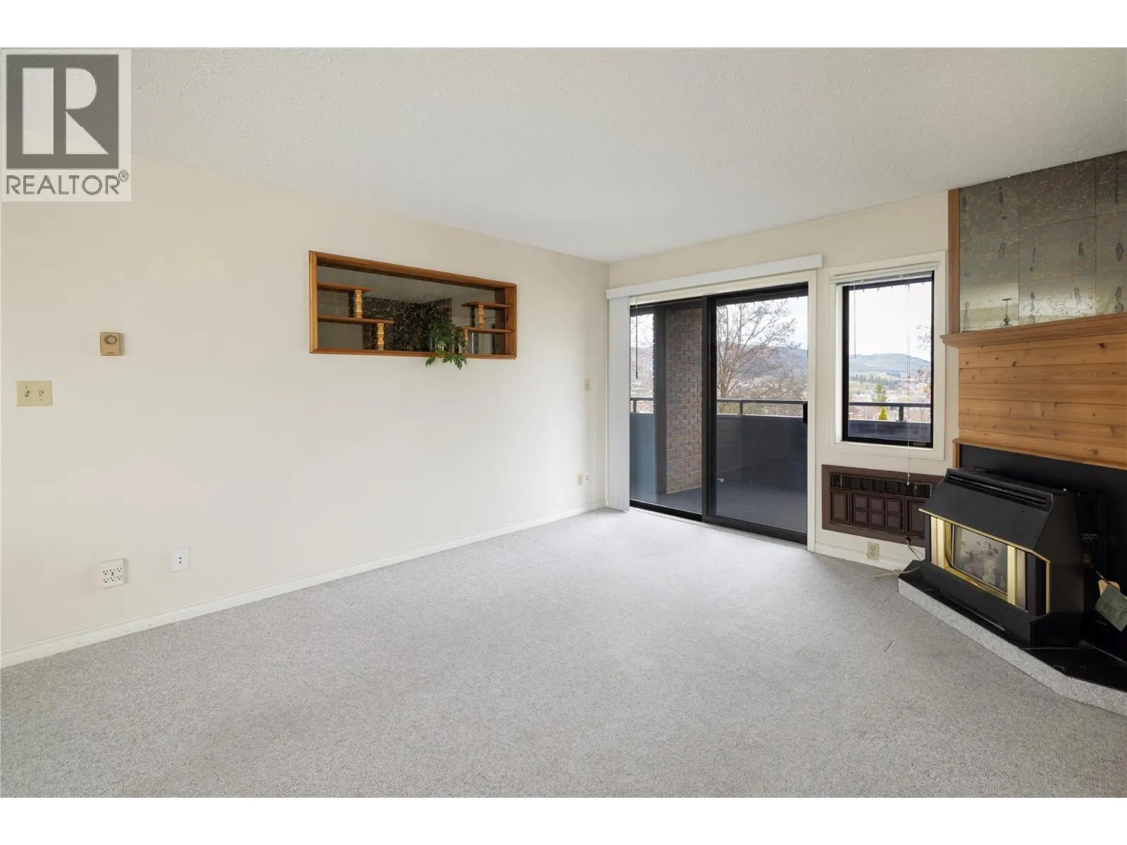1801 32 Street Unit# 207