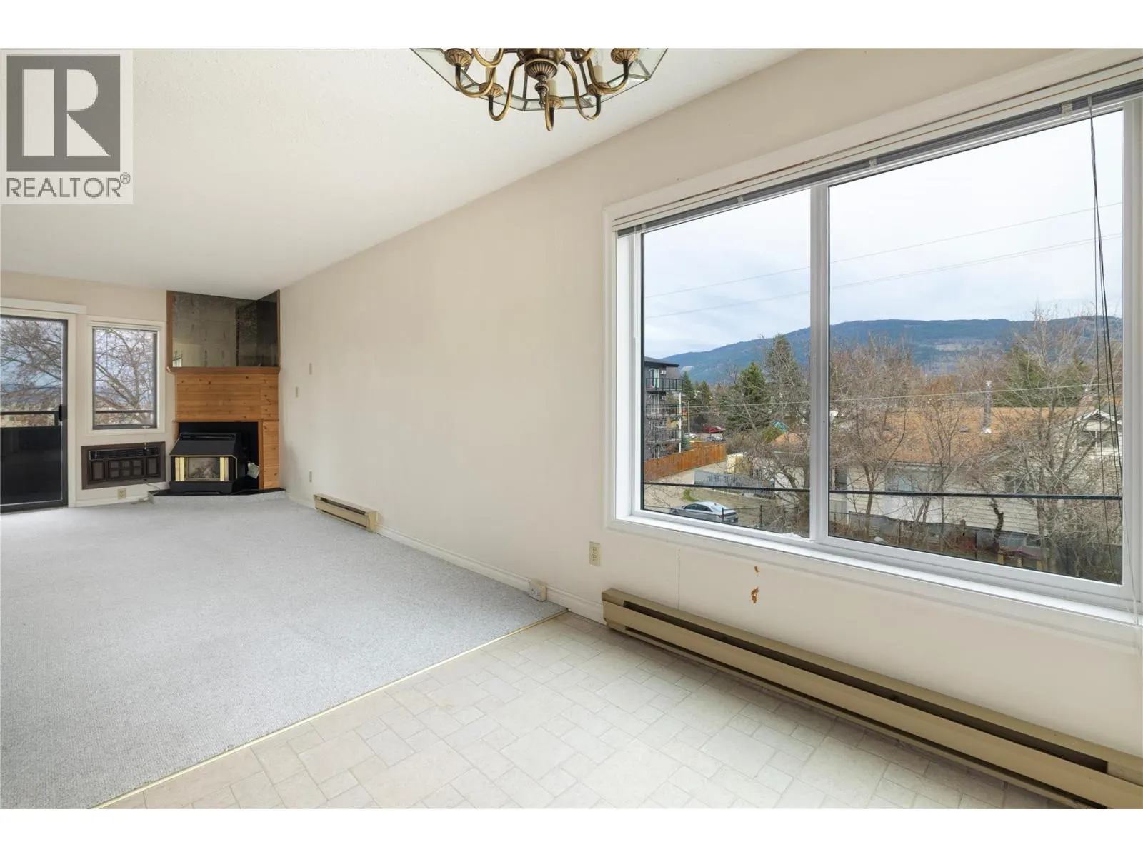 1801 32 Street Unit# 207