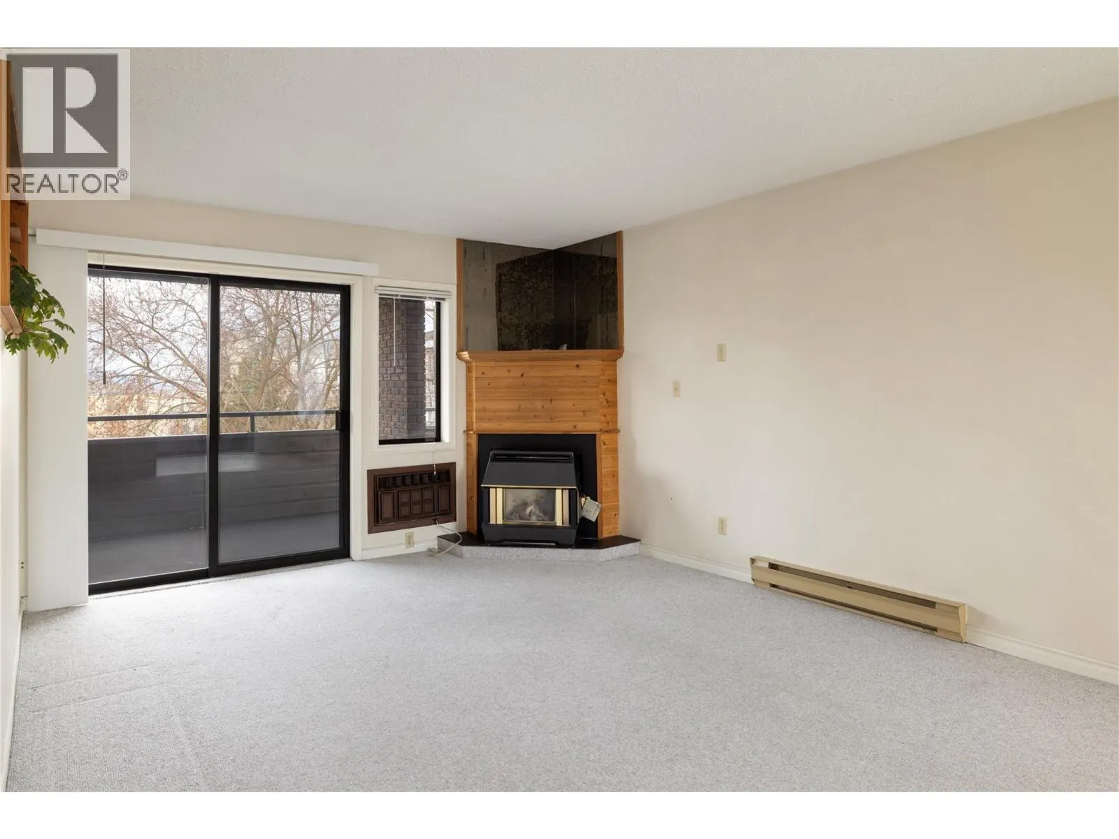 1801 32 Street Unit# 207