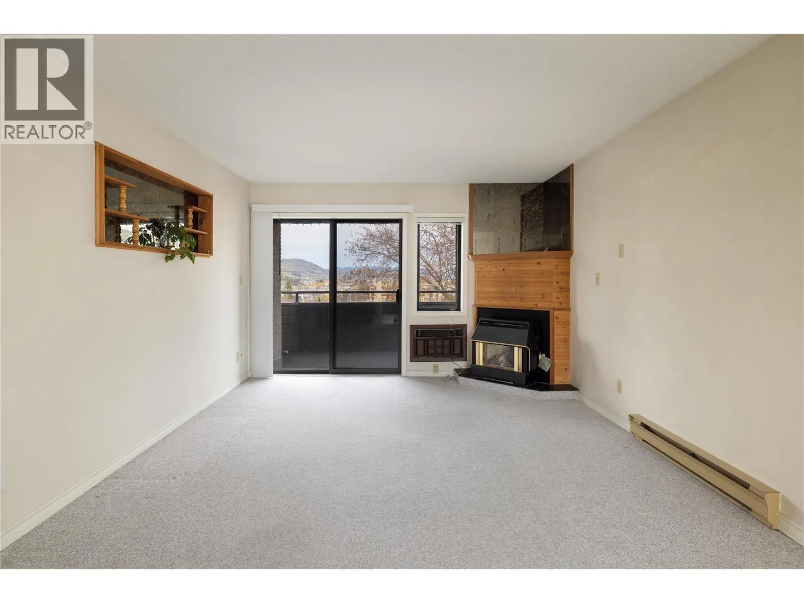 1801 32 Street Unit# 207