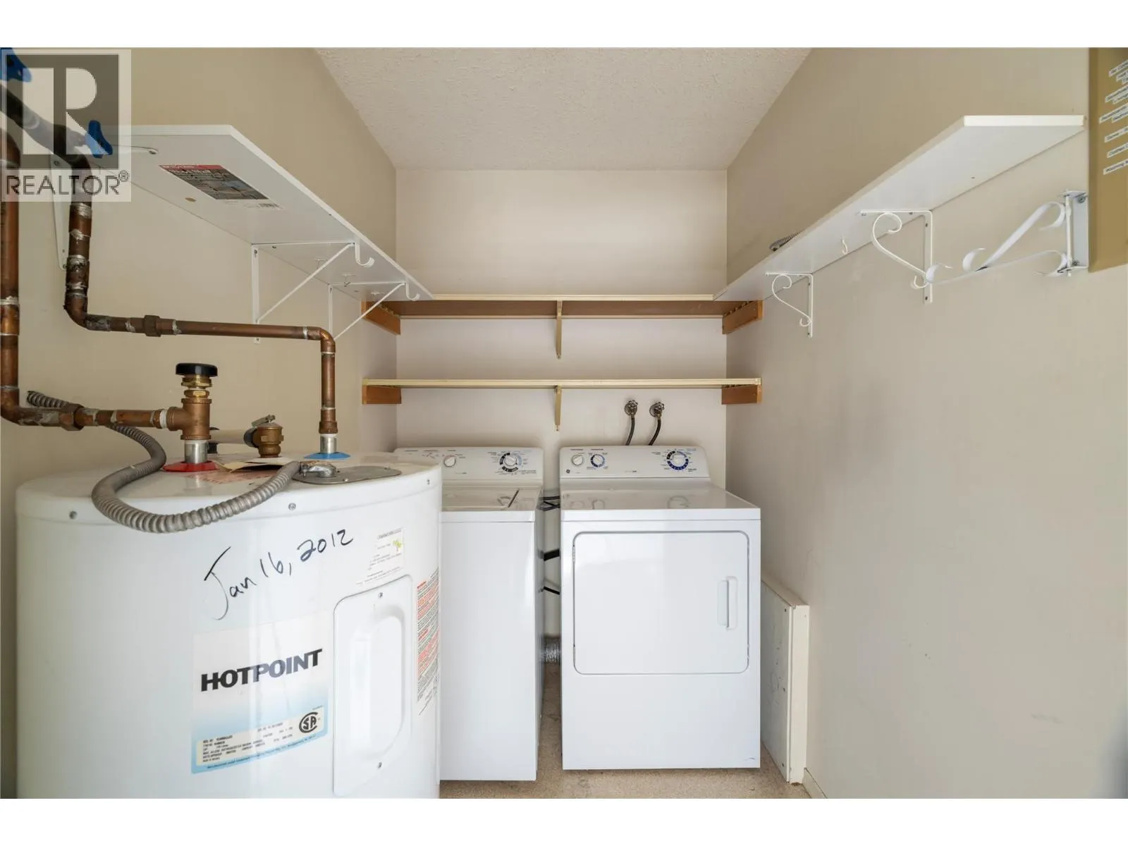 1801 32 Street Unit# 207