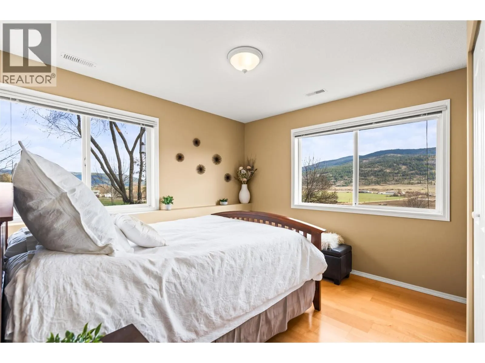 130 Overlook Place