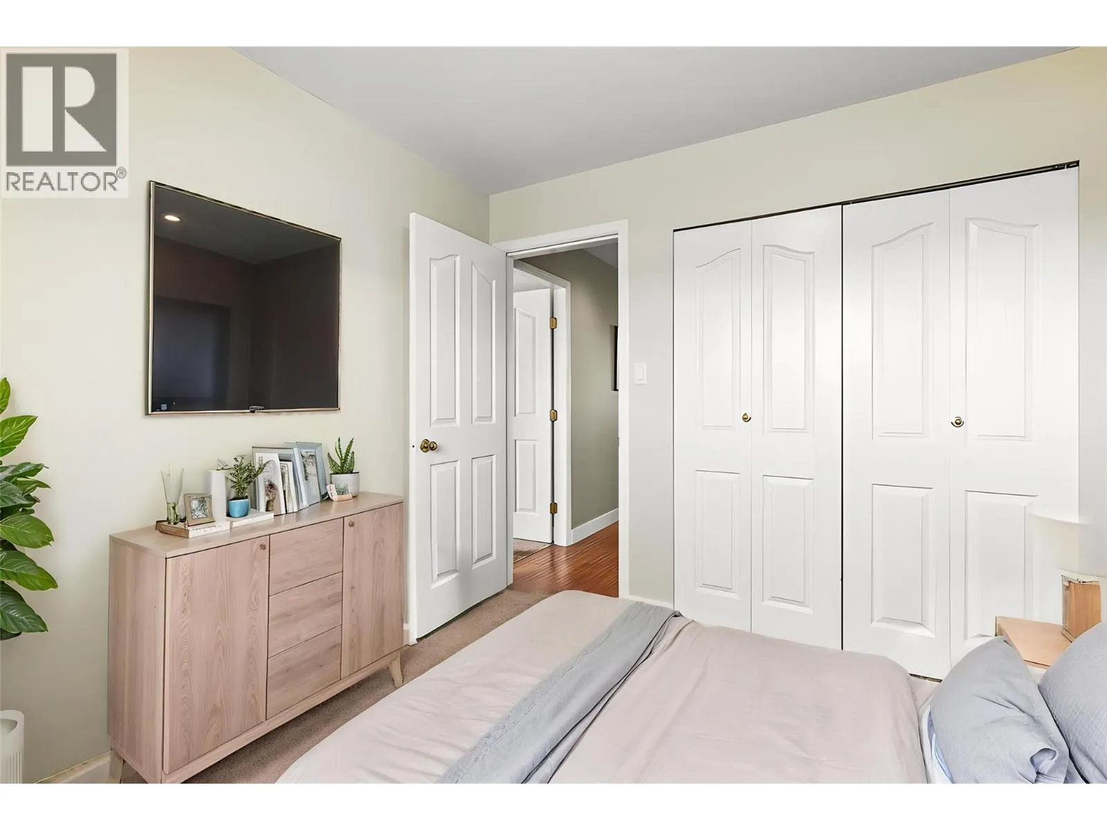 130 Overlook Place