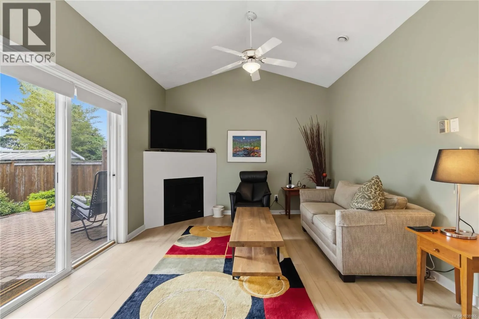 1056 Holly Park Rd