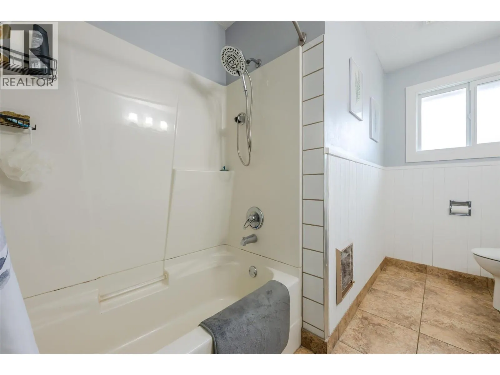 1418 FAIRVIEW Road