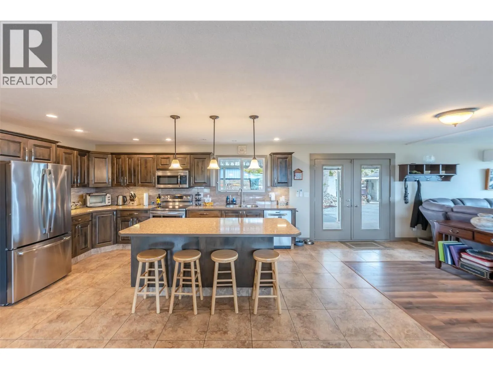 1418 FAIRVIEW Road
