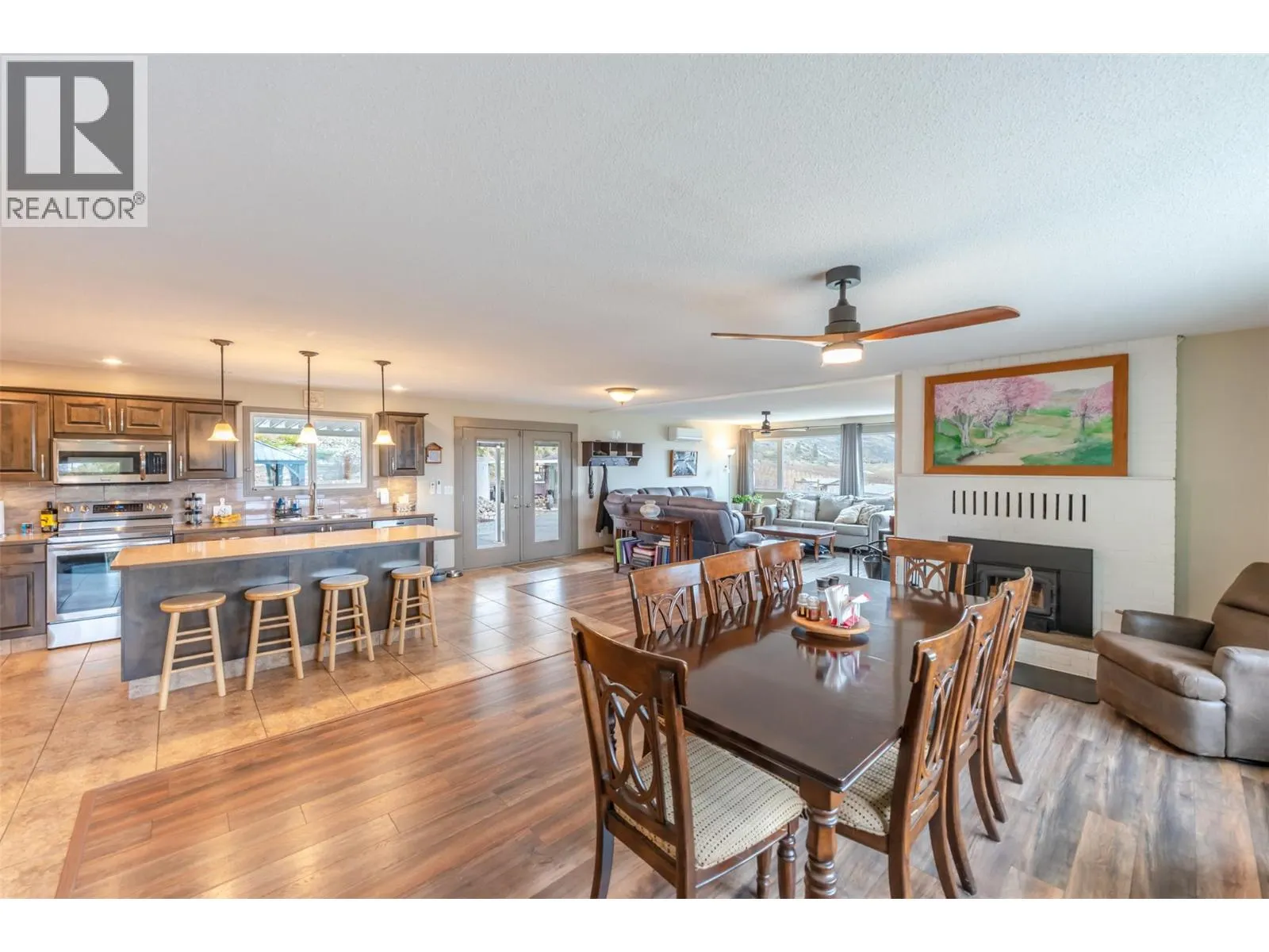 1418 FAIRVIEW Road