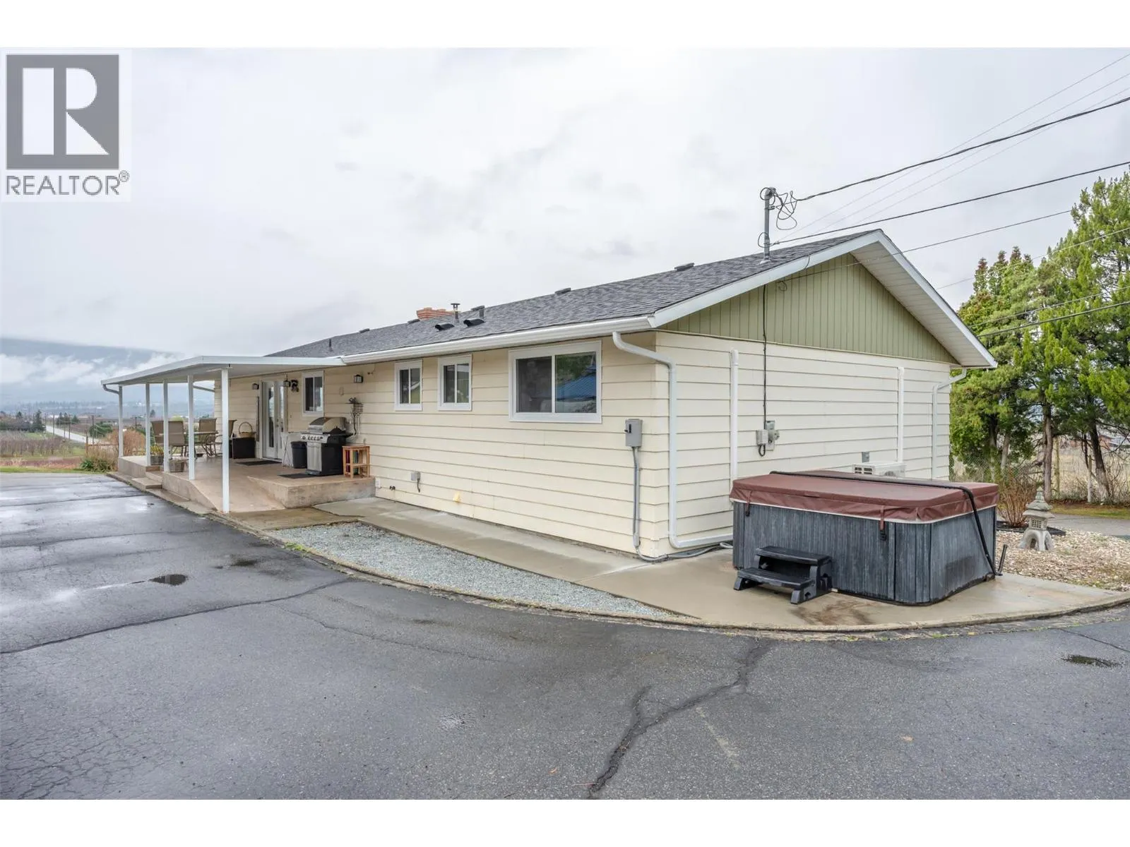 1418 FAIRVIEW Road
