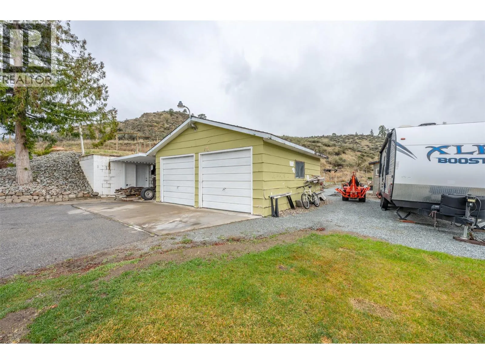 1418 FAIRVIEW Road