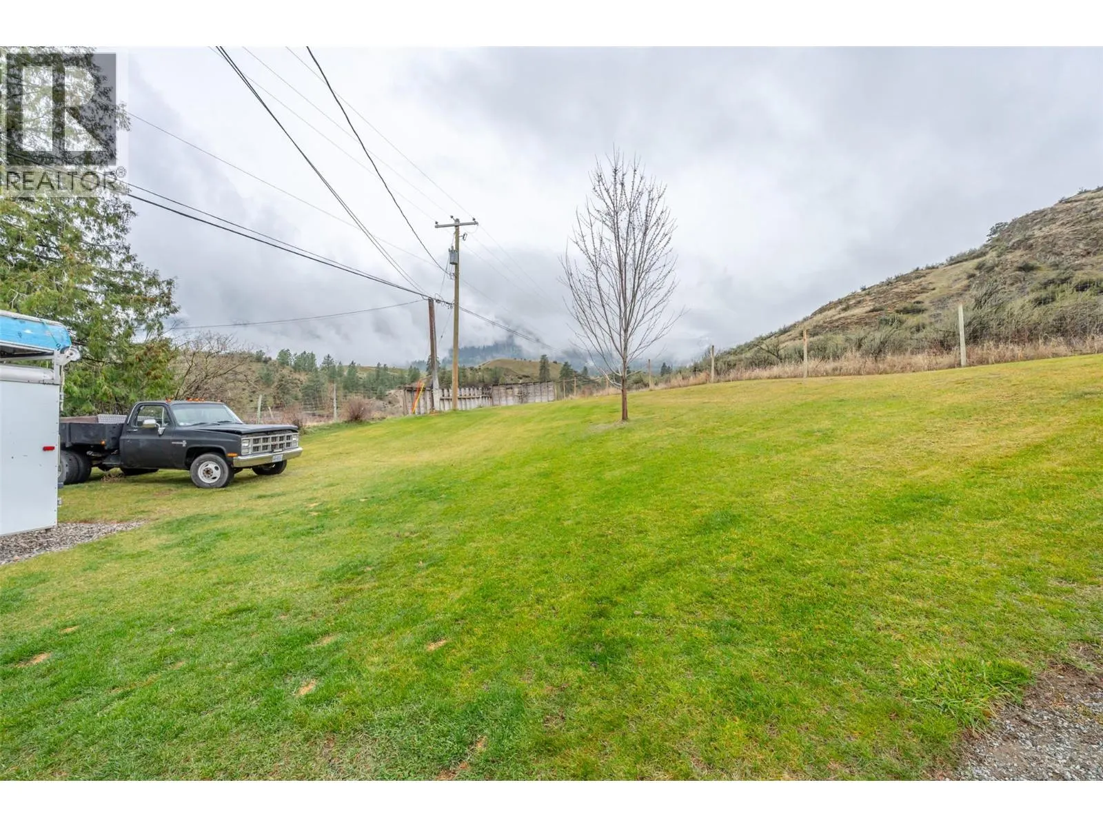 1418 FAIRVIEW Road