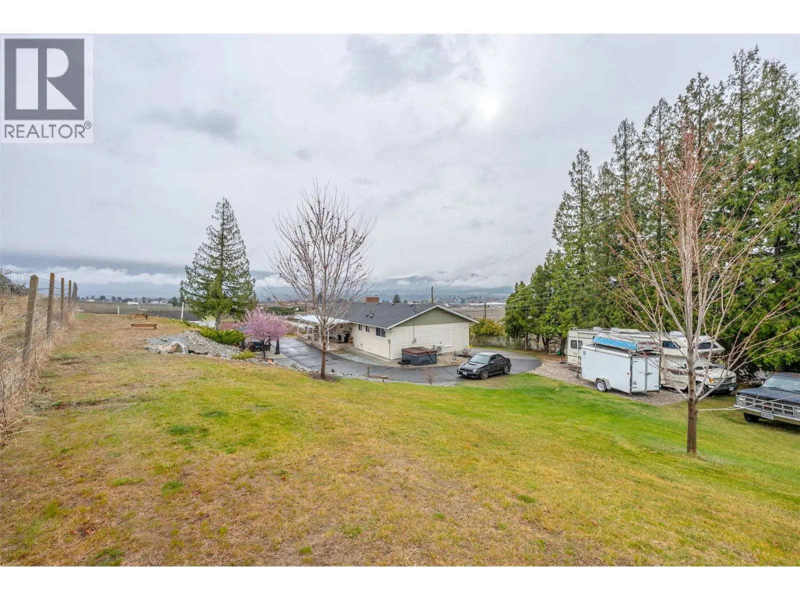 1418 FAIRVIEW Road