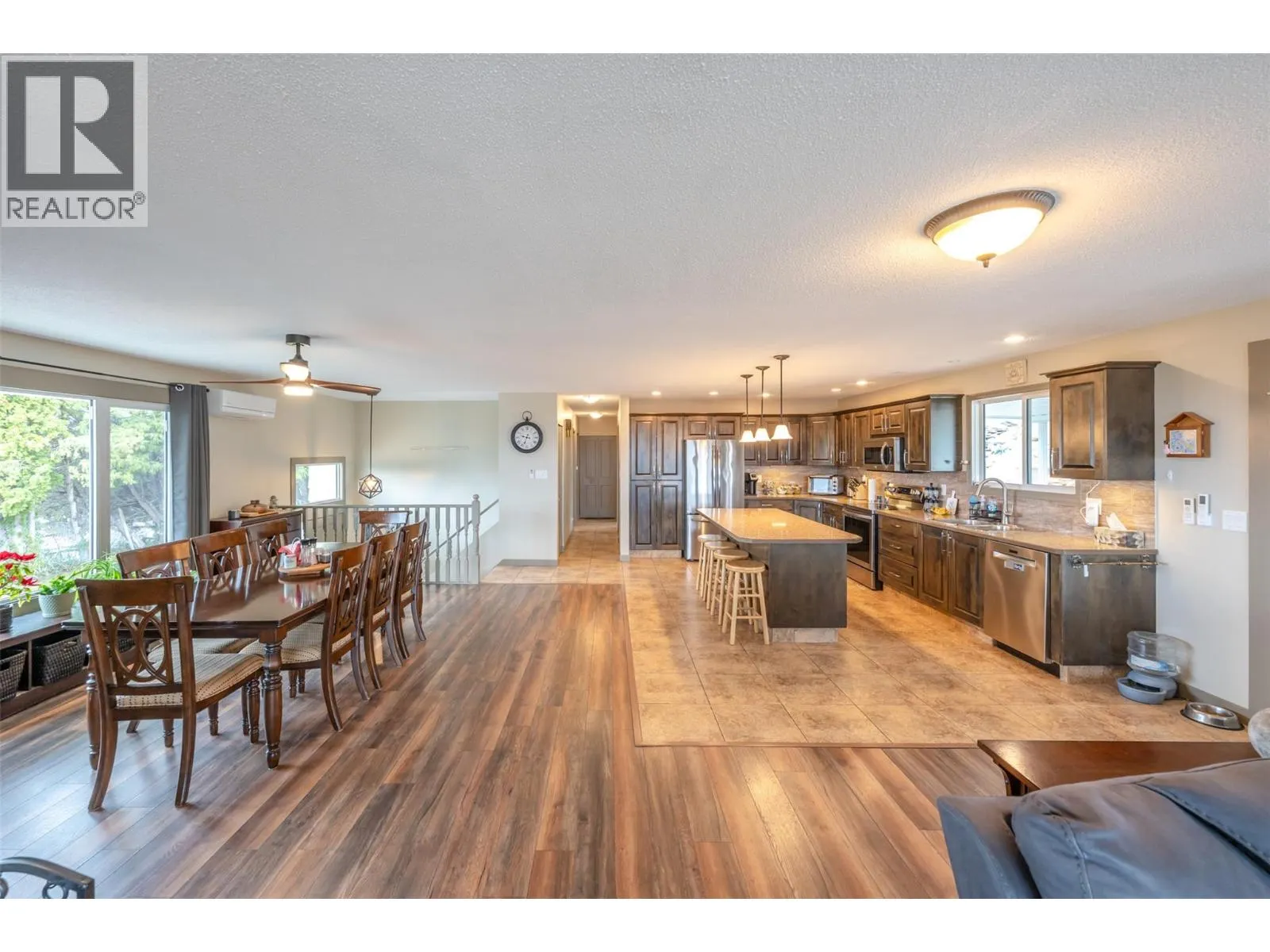 1418 FAIRVIEW Road