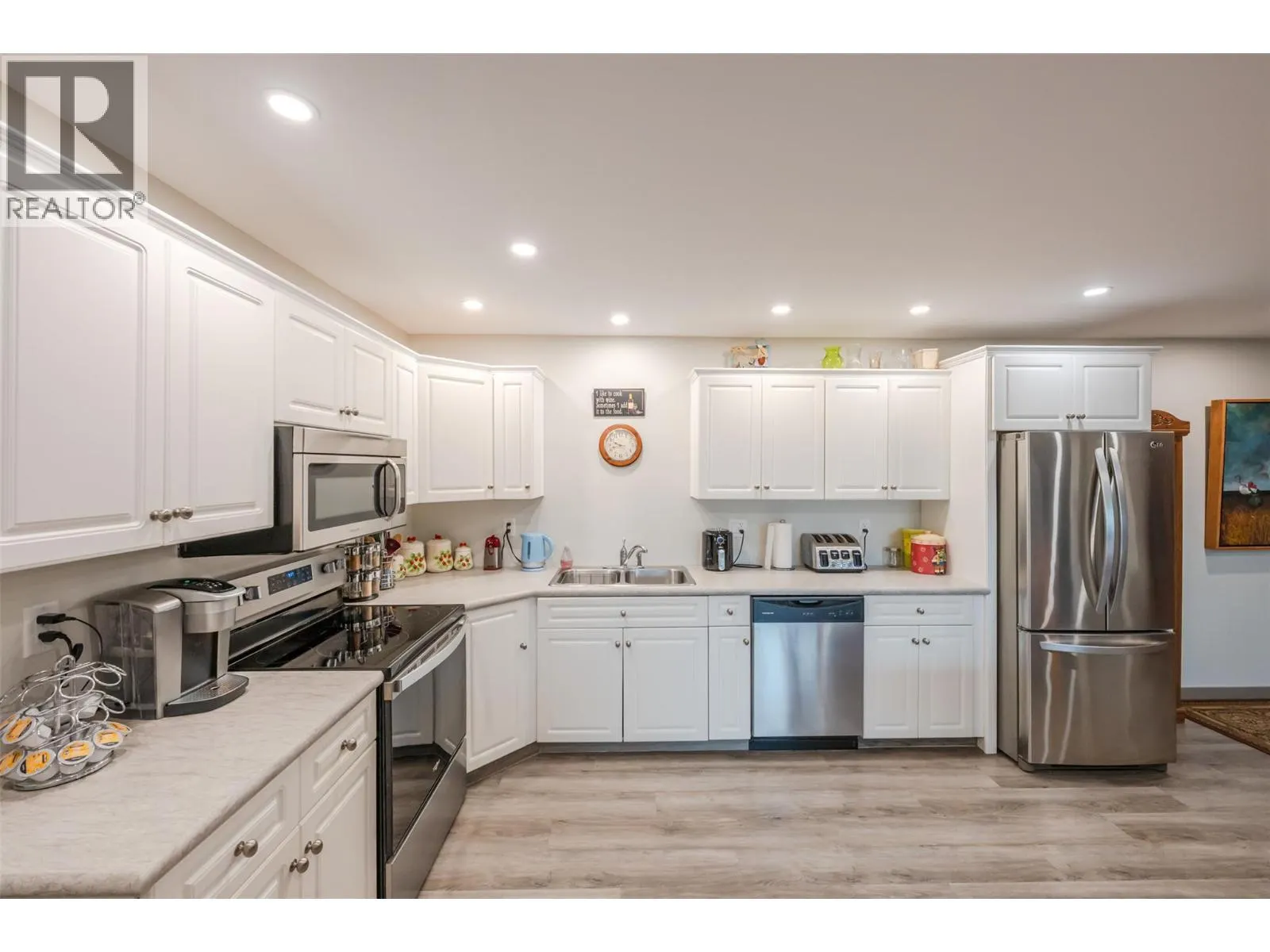 1418 FAIRVIEW Road
