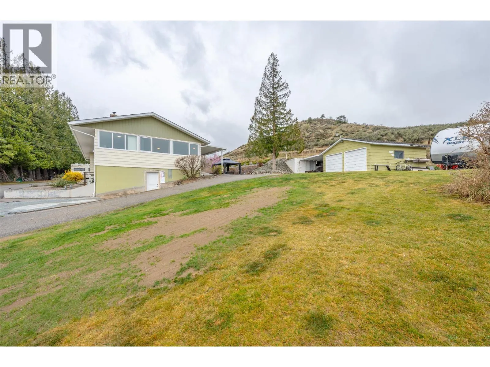 1418 FAIRVIEW Road
