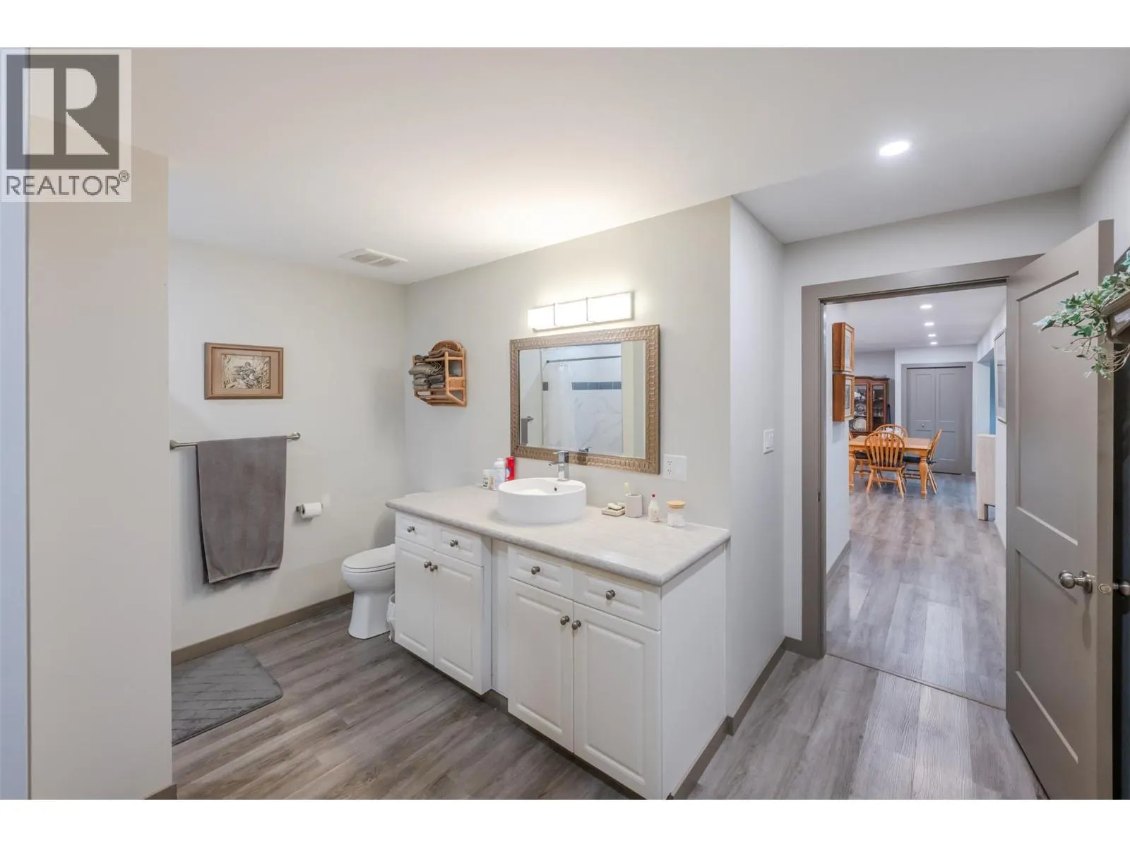 1418 FAIRVIEW Road