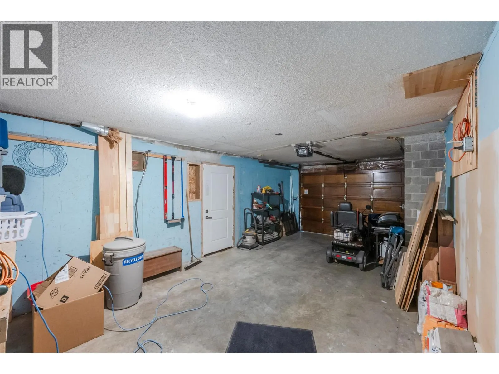 1418 FAIRVIEW Road