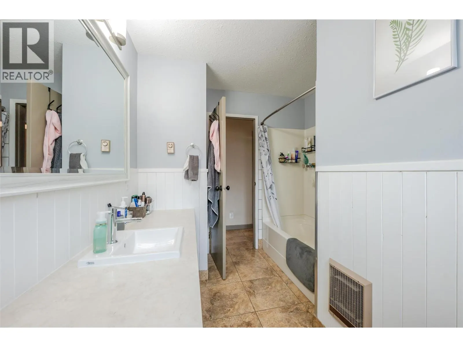 1418 FAIRVIEW Road