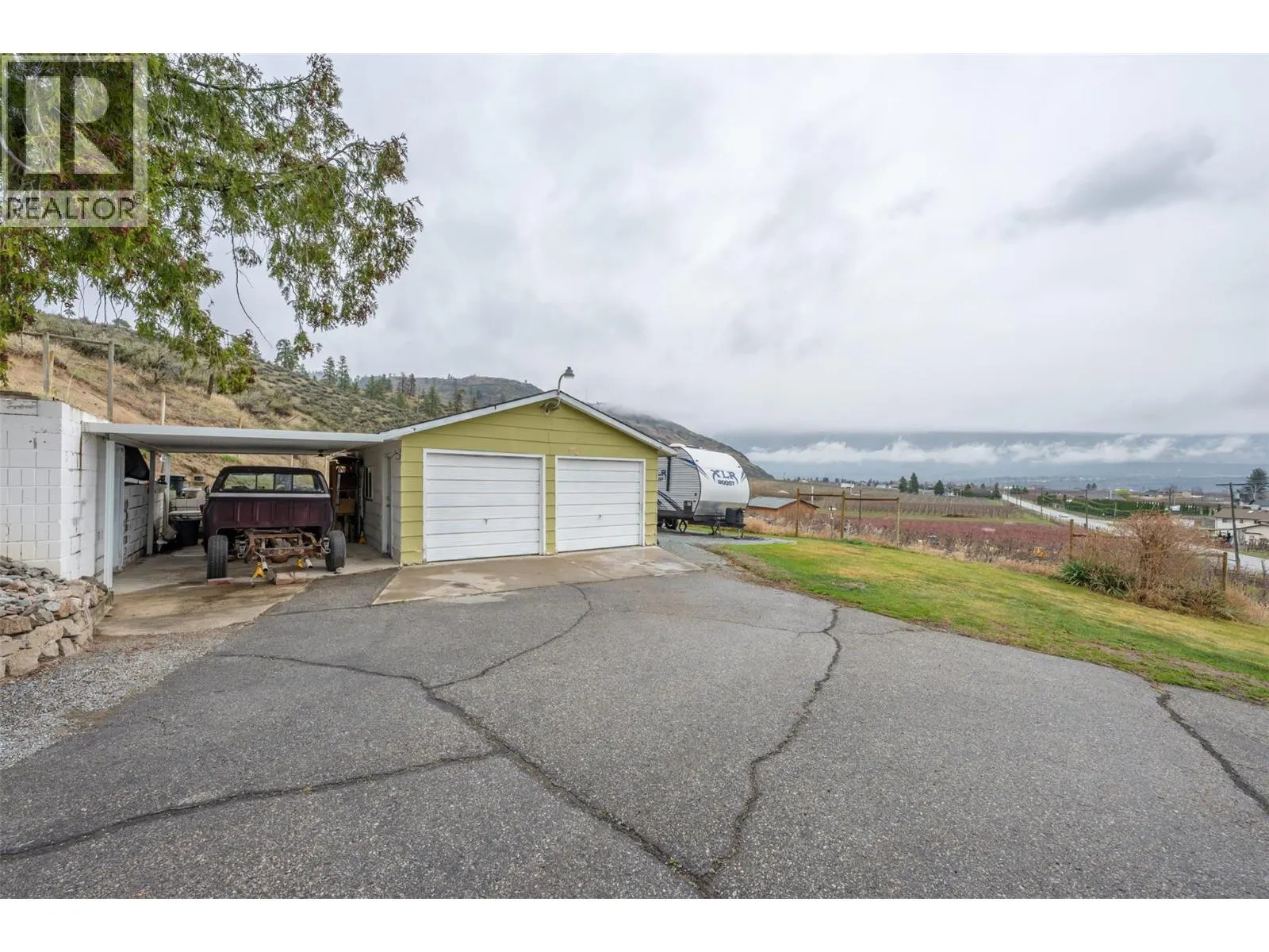 1418 FAIRVIEW Road