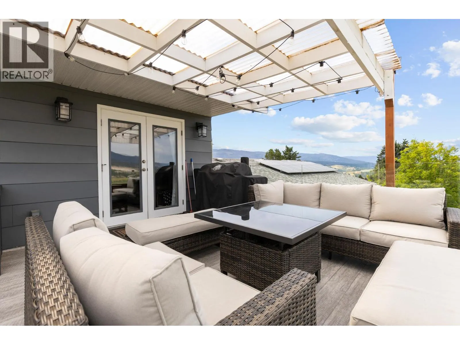 136 Stepping Stones Crescent