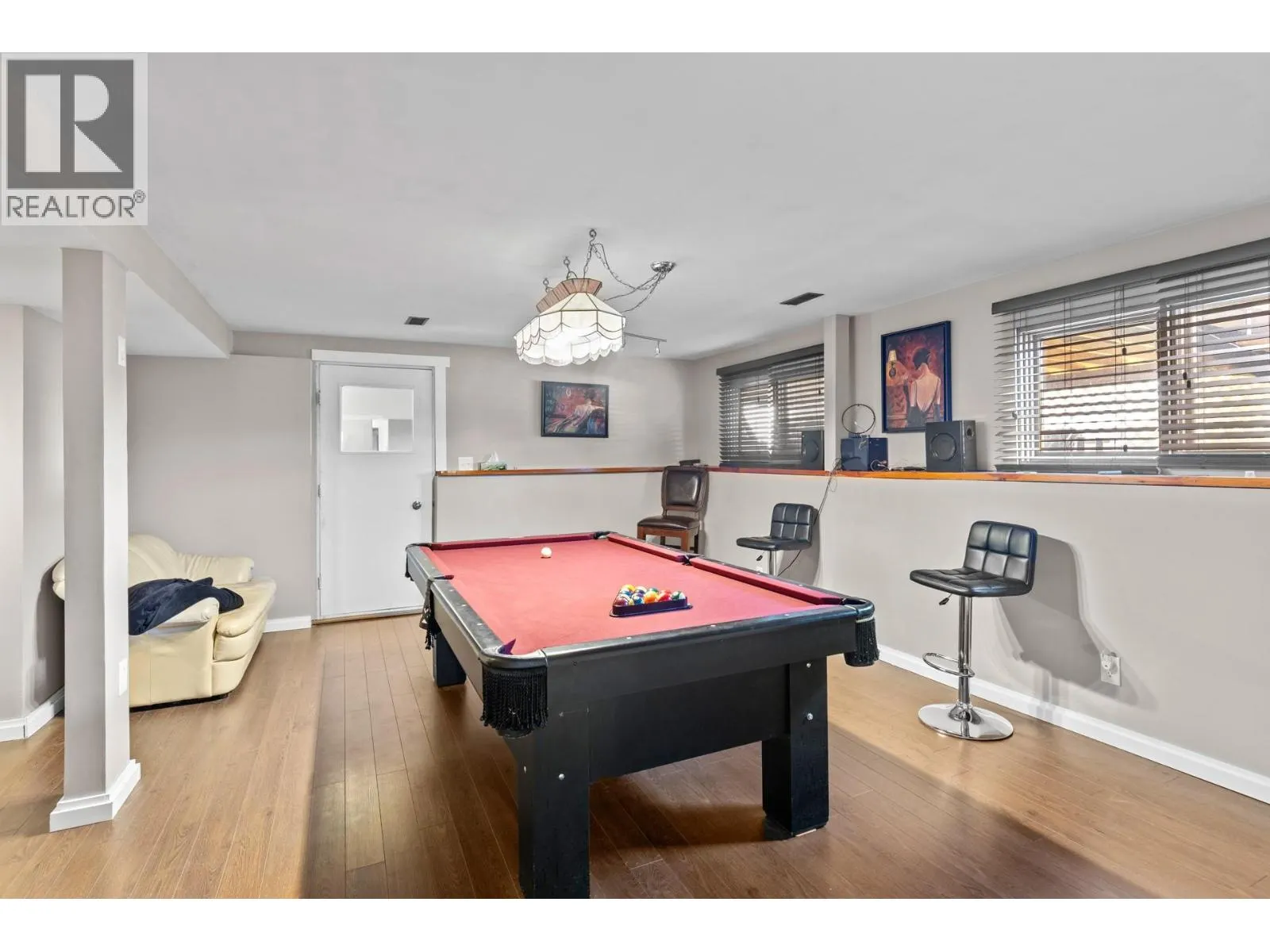 136 Stepping Stones Crescent