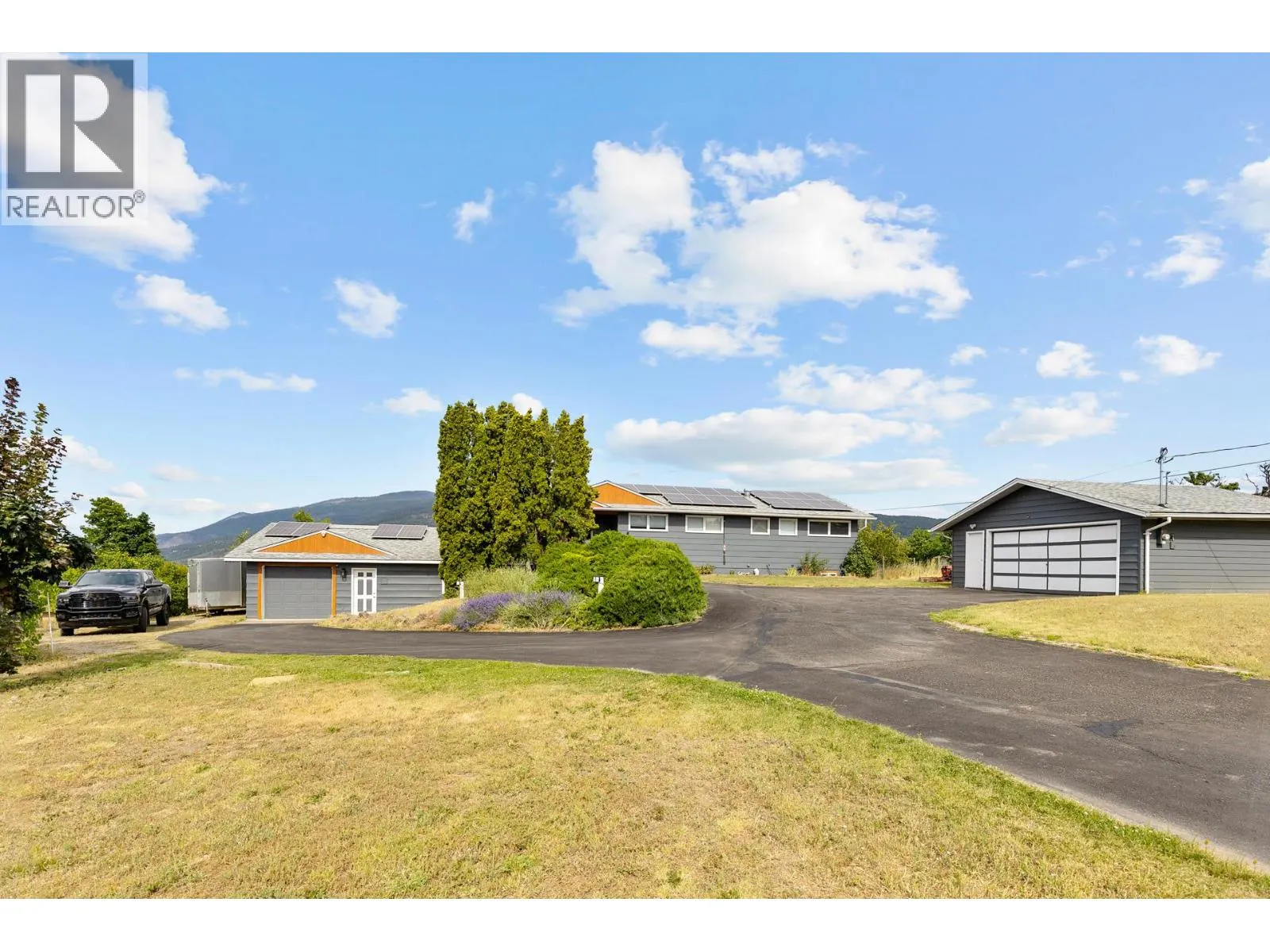136 Stepping Stones Crescent