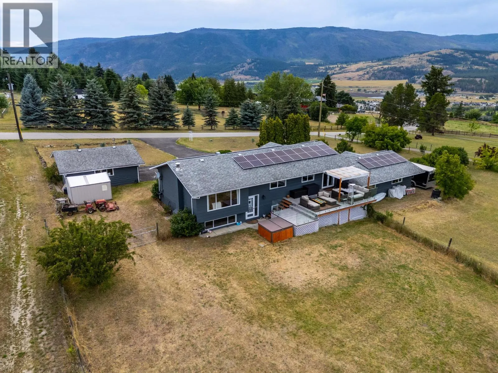 136 Stepping Stones Crescent