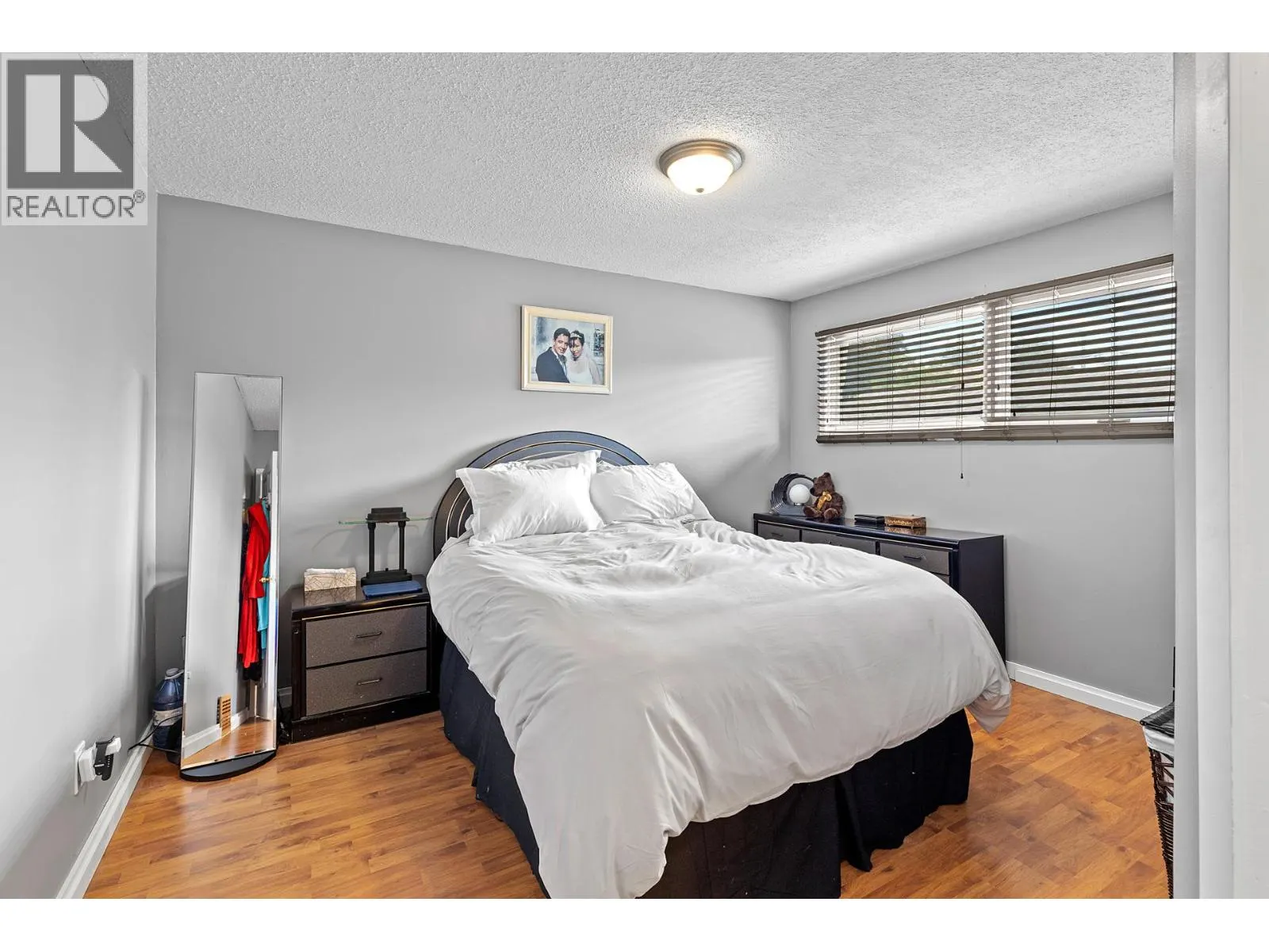 136 Stepping Stones Crescent
