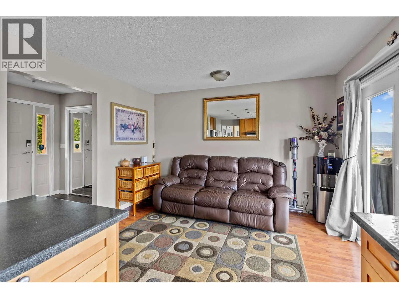 136 Stepping Stones Crescent
