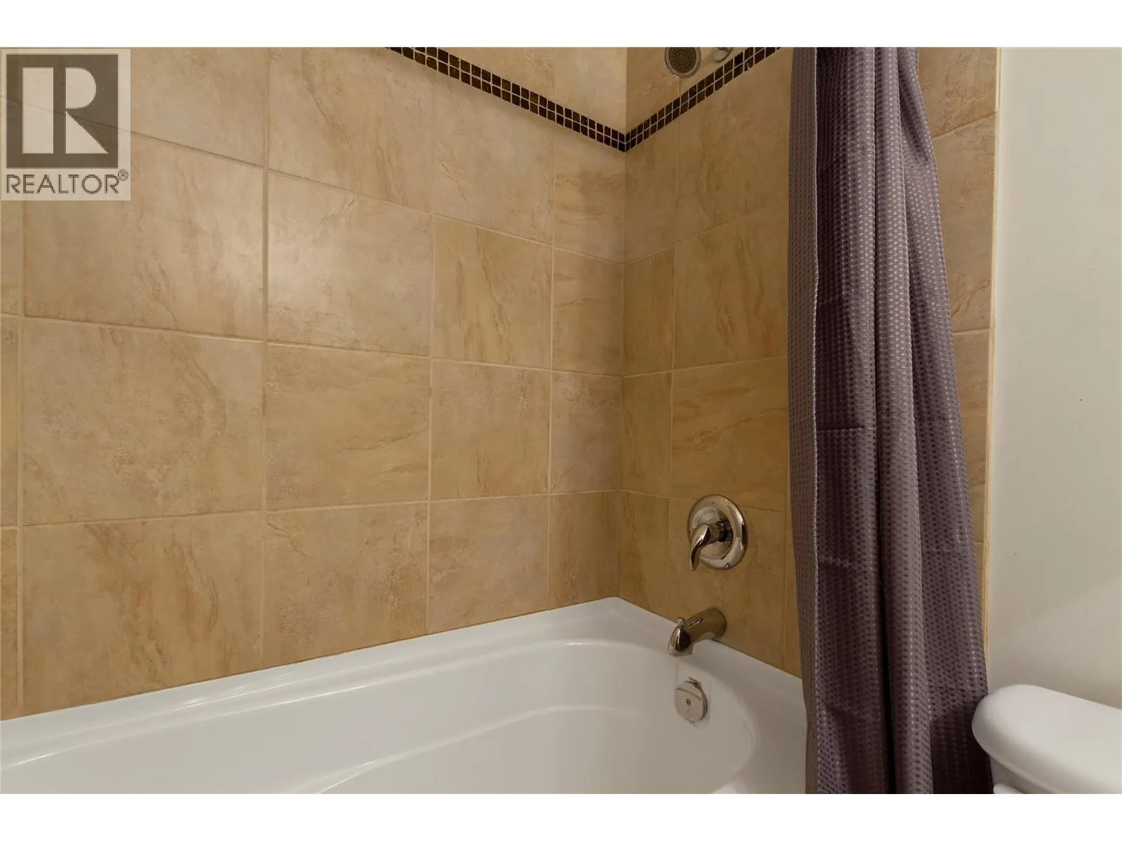 4205 27 Street Unit# 103