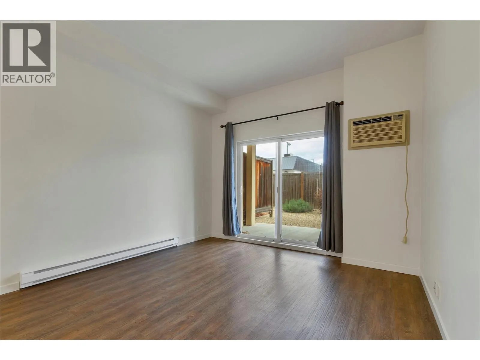 4205 27 Street Unit# 103