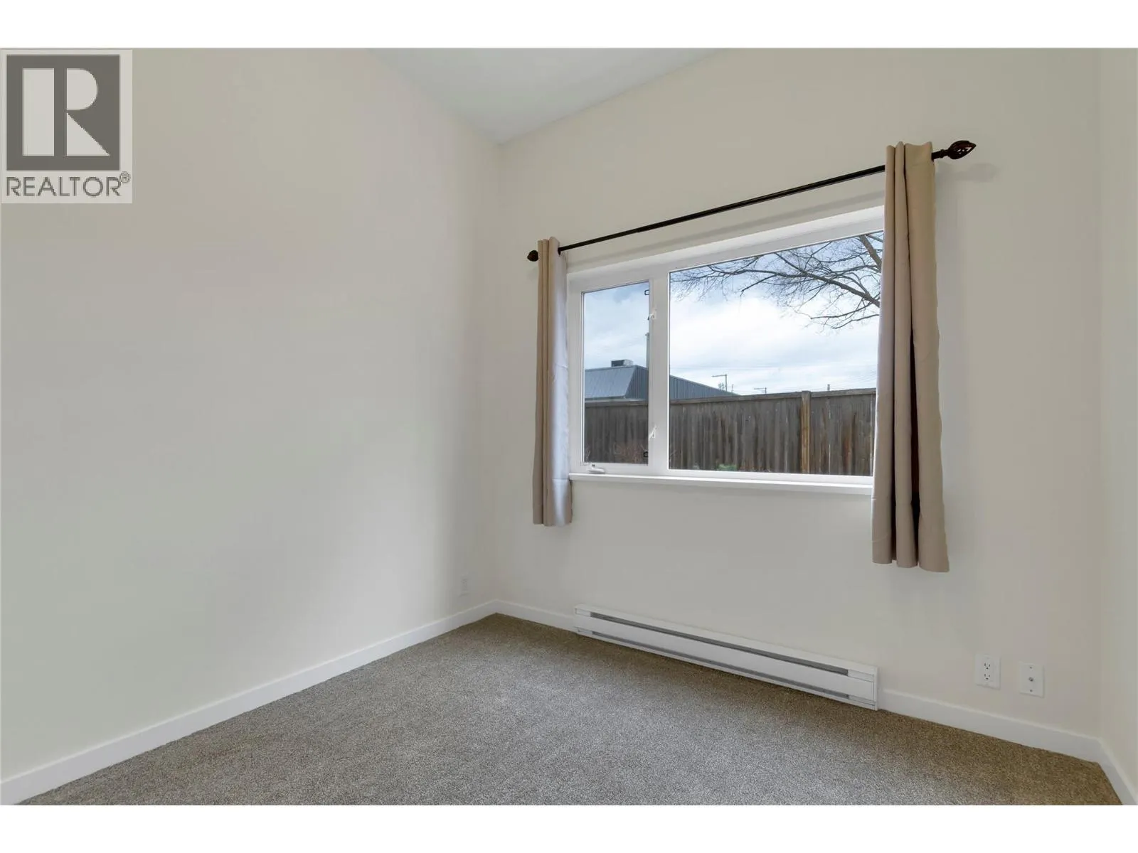 4205 27 Street Unit# 103