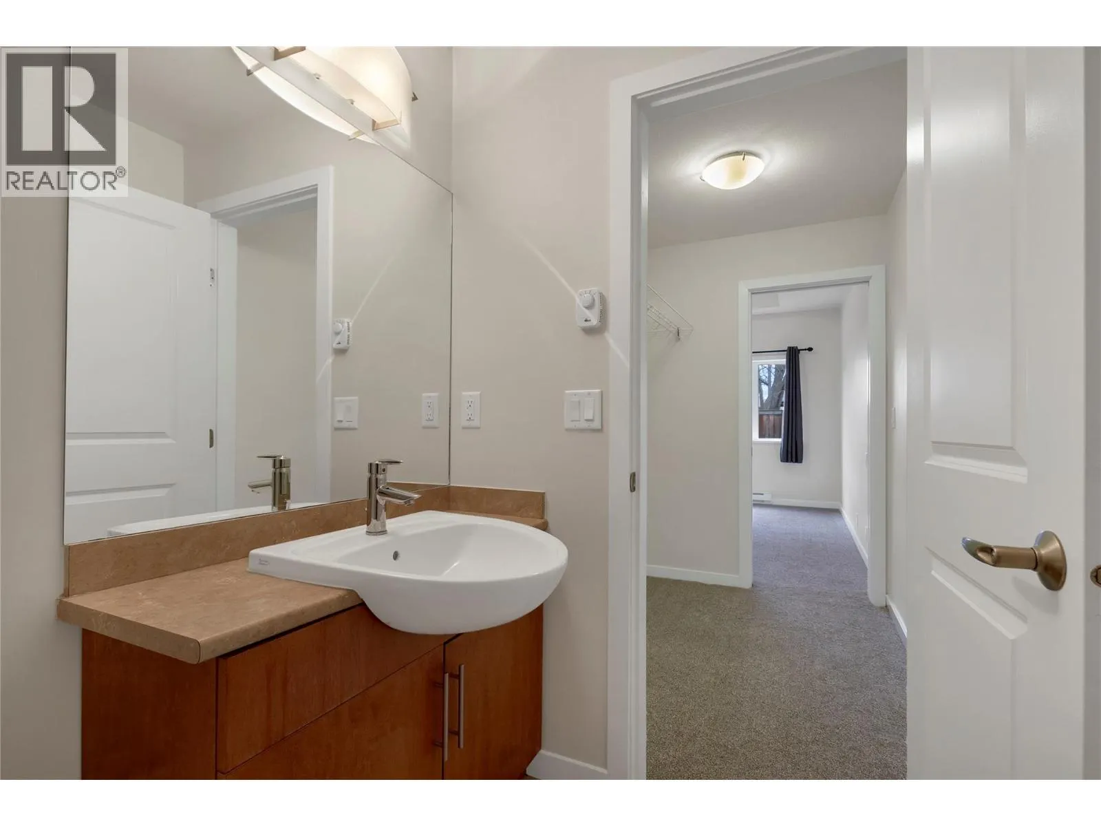 4205 27 Street Unit# 103