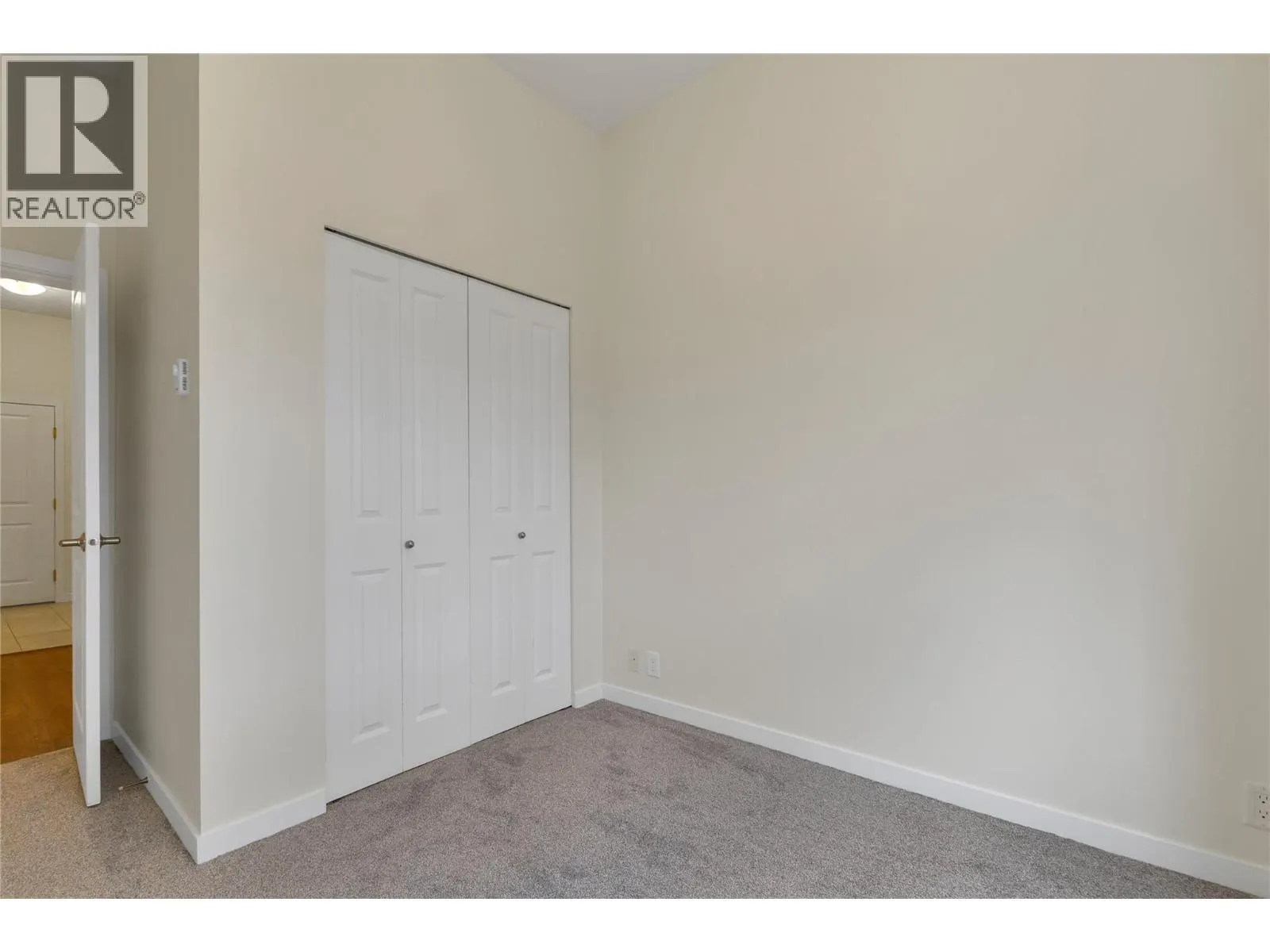 4205 27 Street Unit# 103