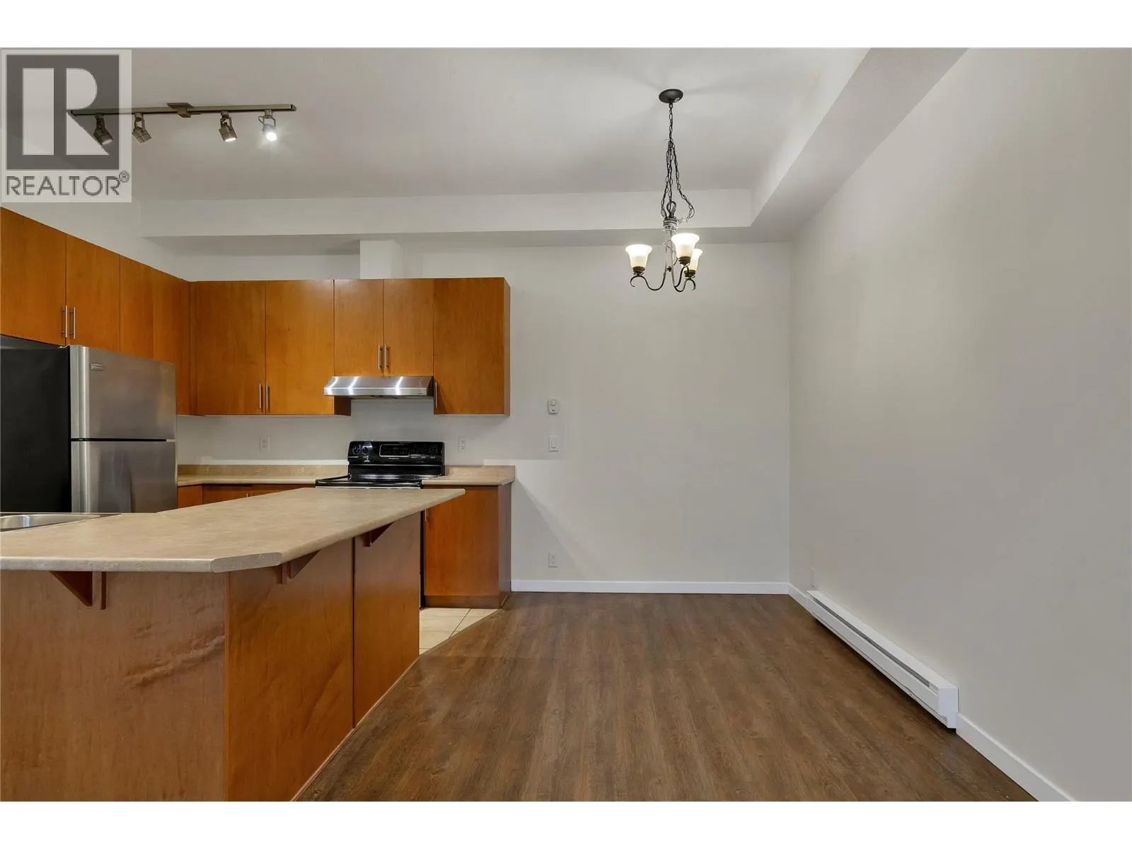 4205 27 Street Unit# 103