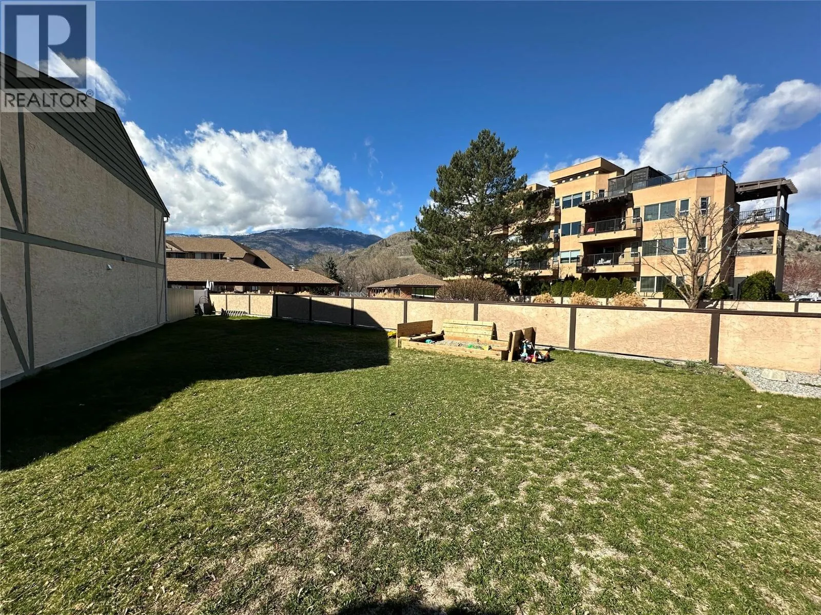 6370 Park Drive Unit# 11