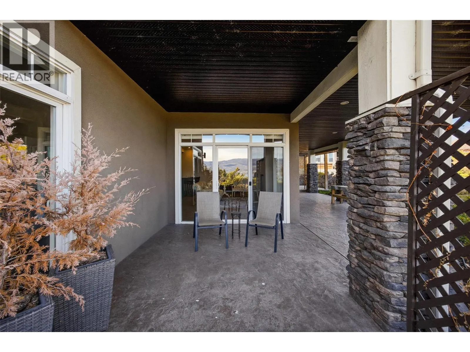 2584 Lucinde Road