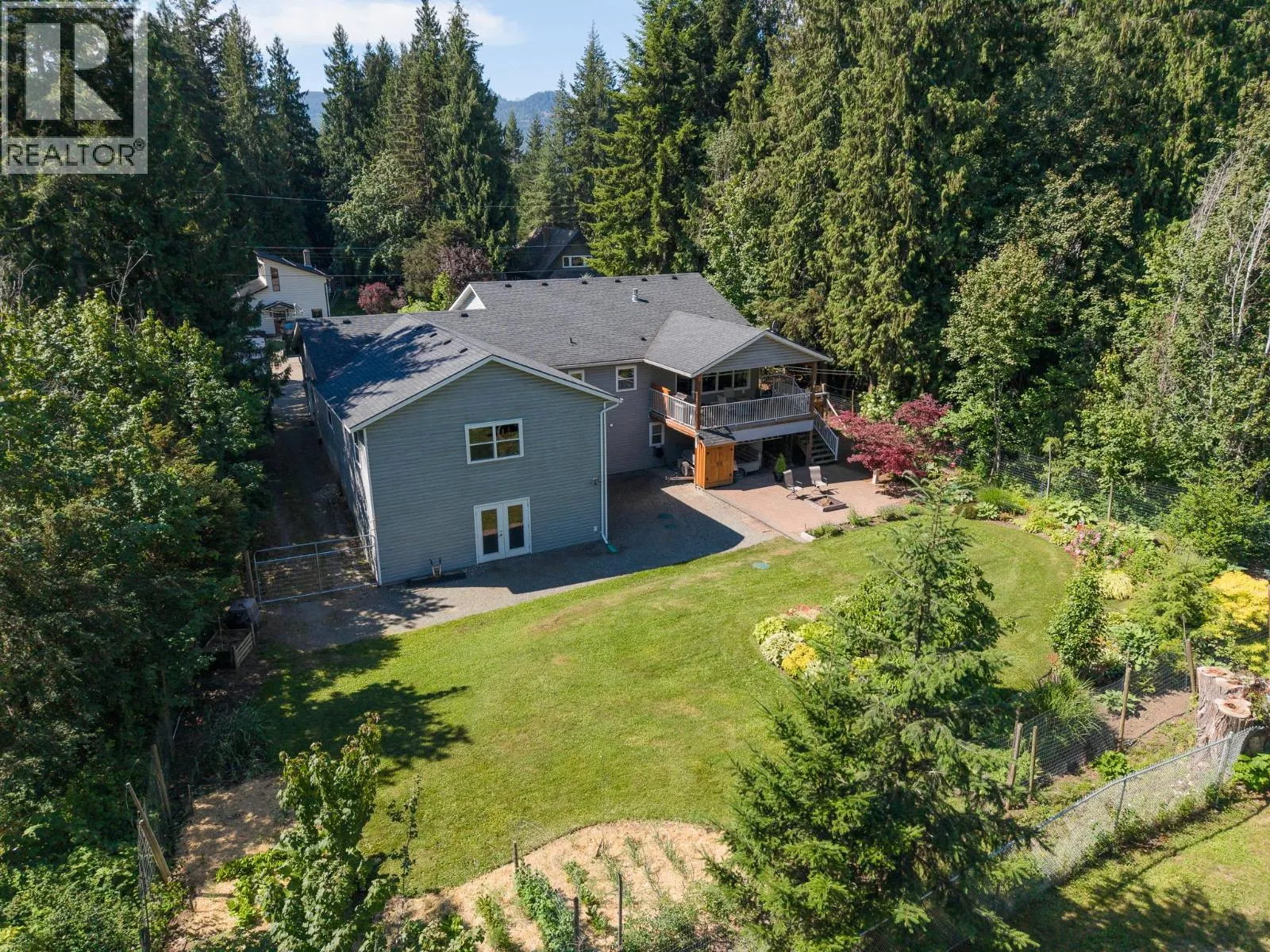 2399 HILLEN Crescent