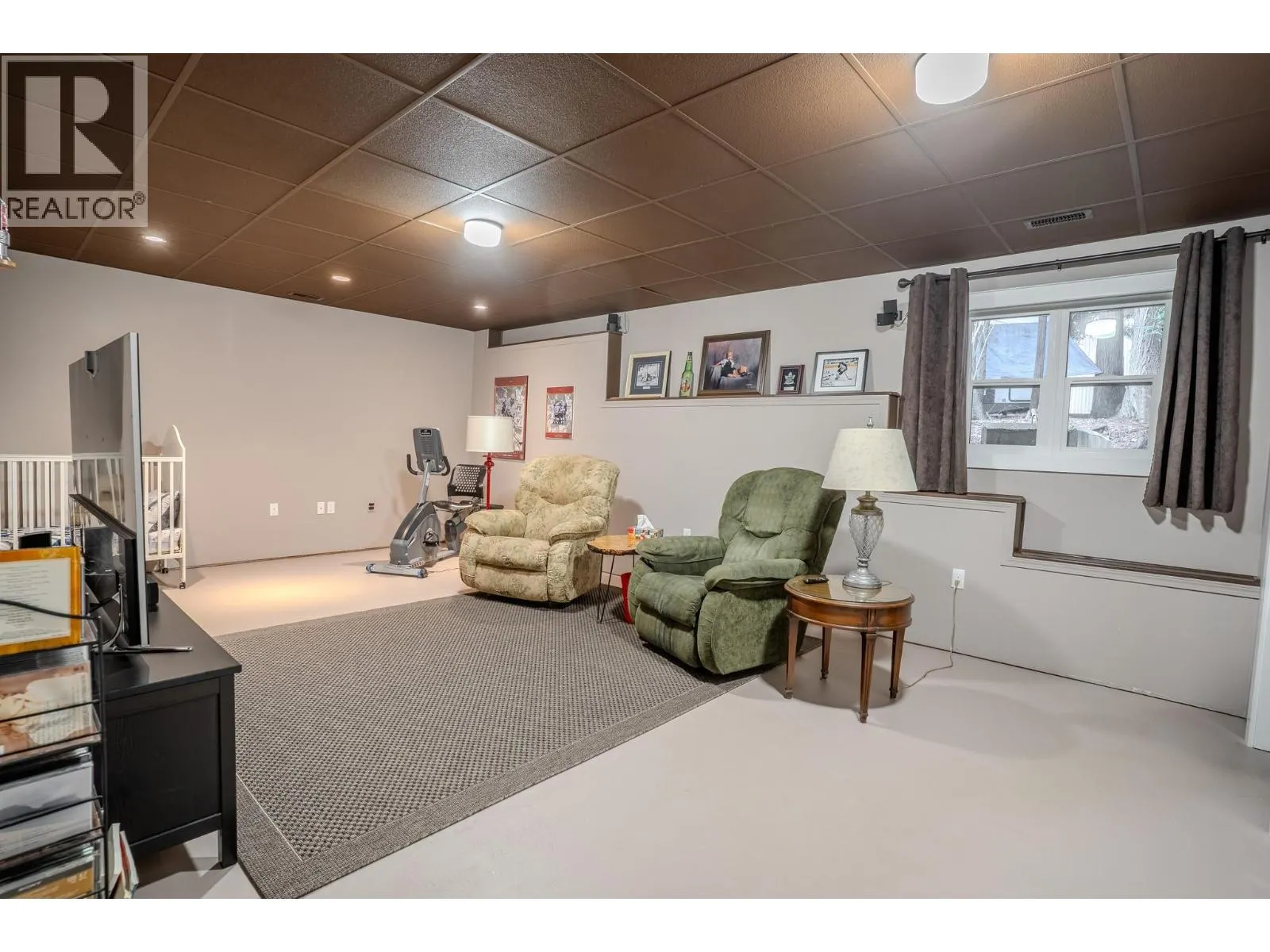 2399 HILLEN Crescent