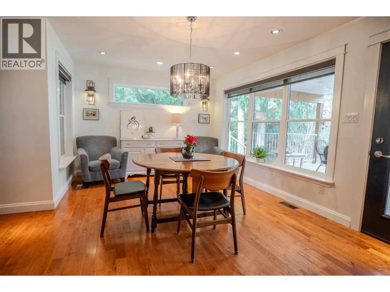 2399 HILLEN Crescent