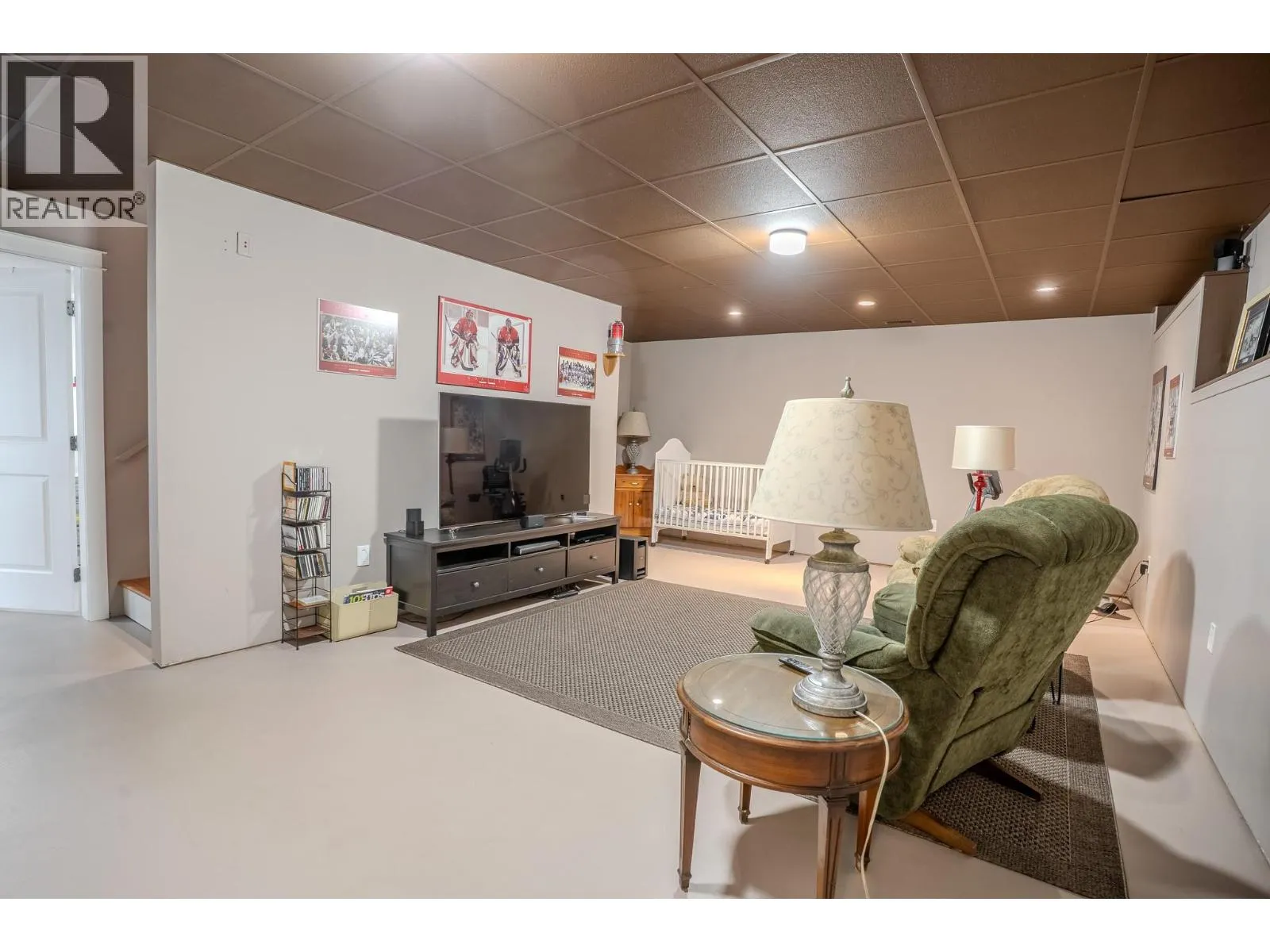 2399 HILLEN Crescent